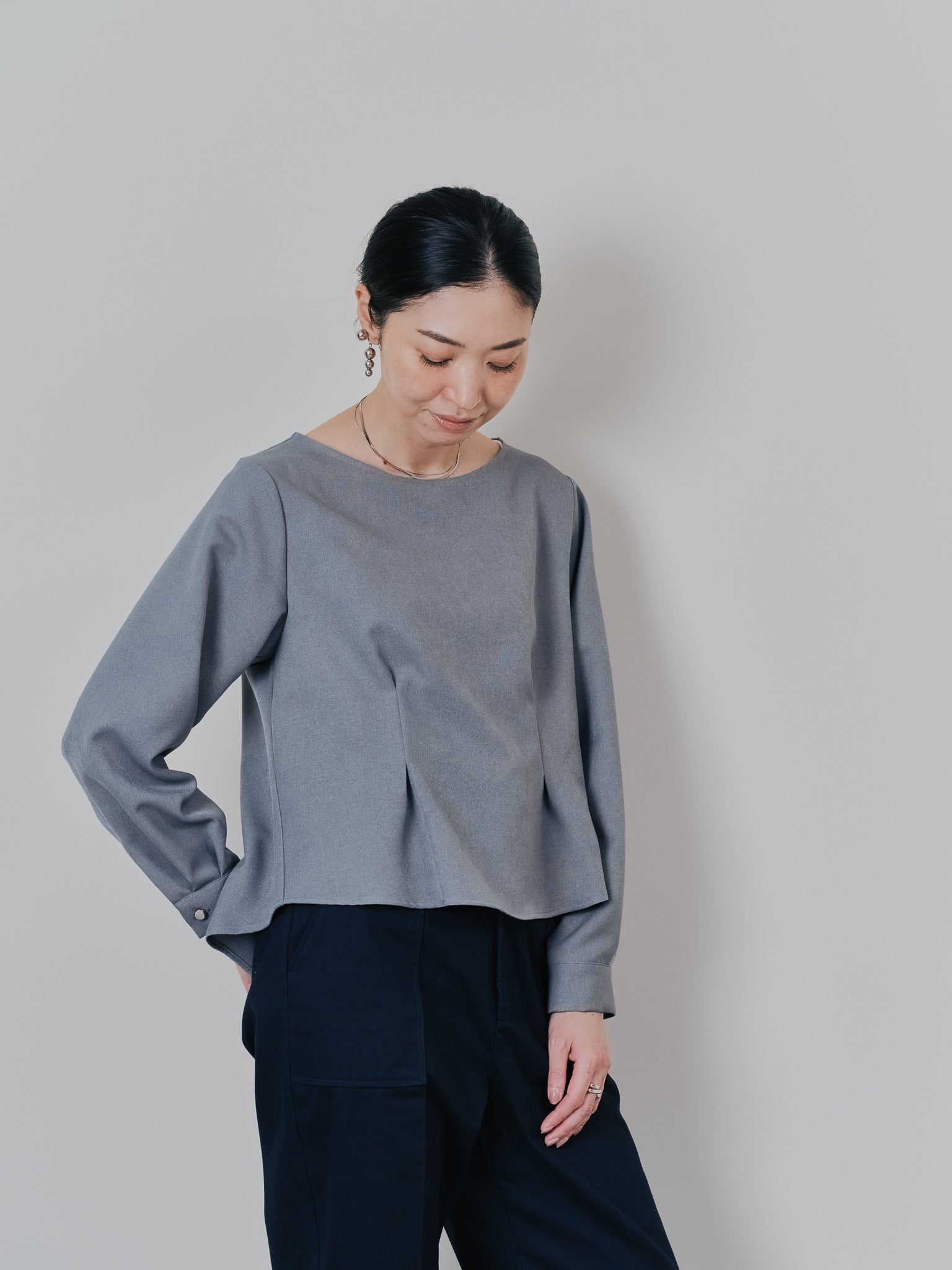 ウエストタックウールライクツイルトップス [608327] grey