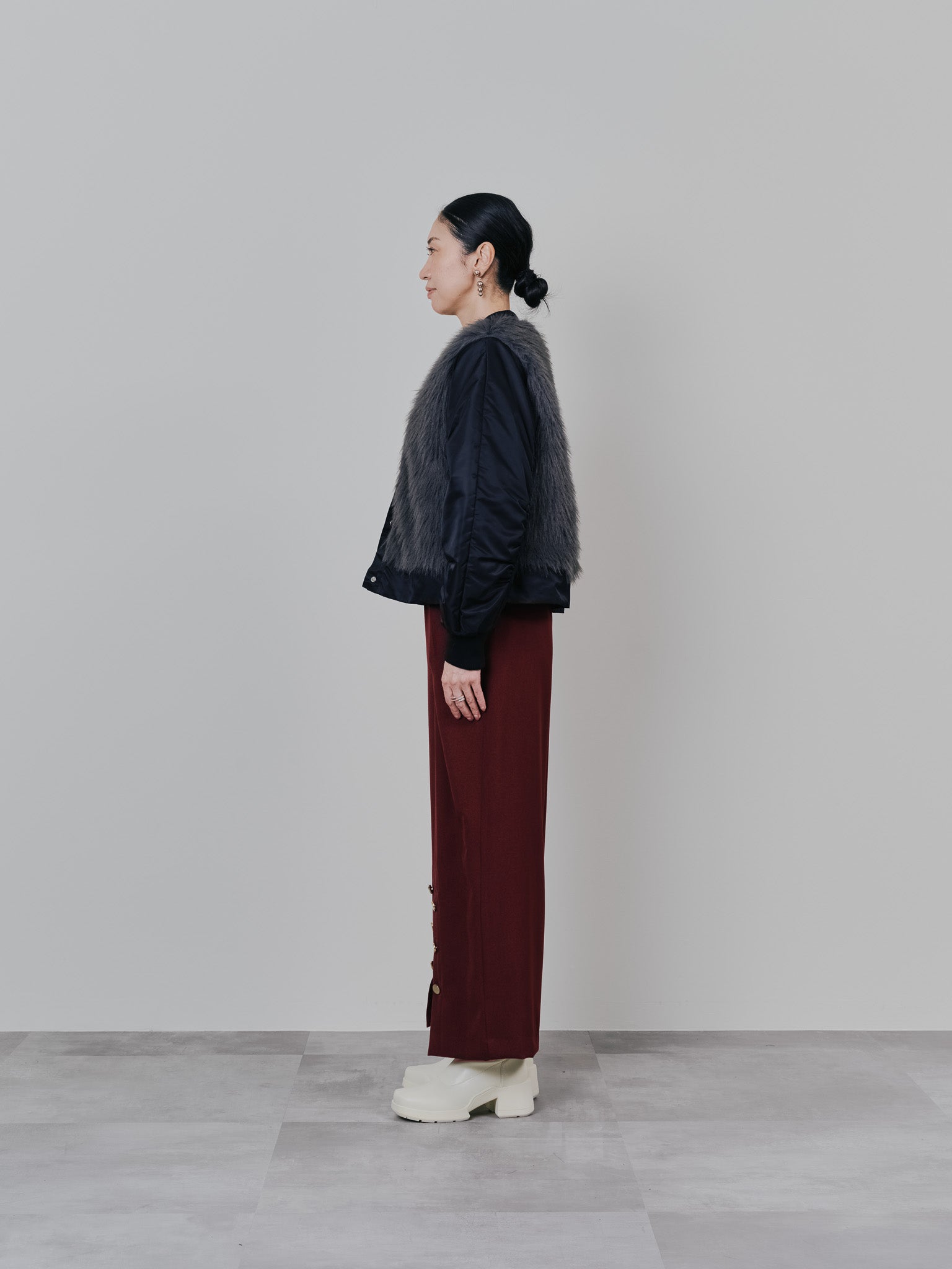 【-PRE SALE- 12/15 18:00まで!!】ダブル衿配色ファーベストレイヤードライク中綿ジャケット [605546] black