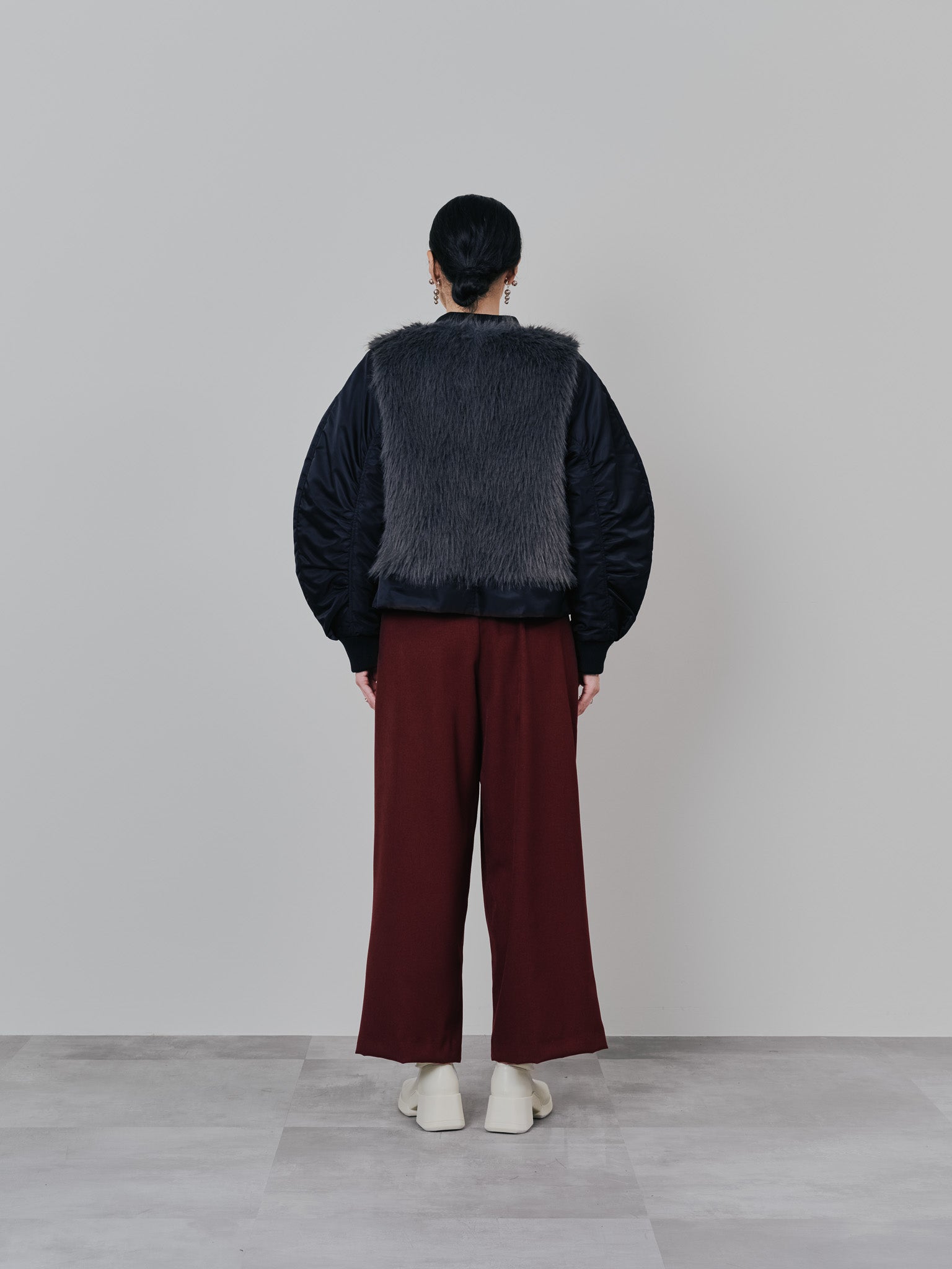 【-PRE SALE- 12/15 18:00まで!!】ダブル衿配色ファーベストレイヤードライク中綿ジャケット [605546] black