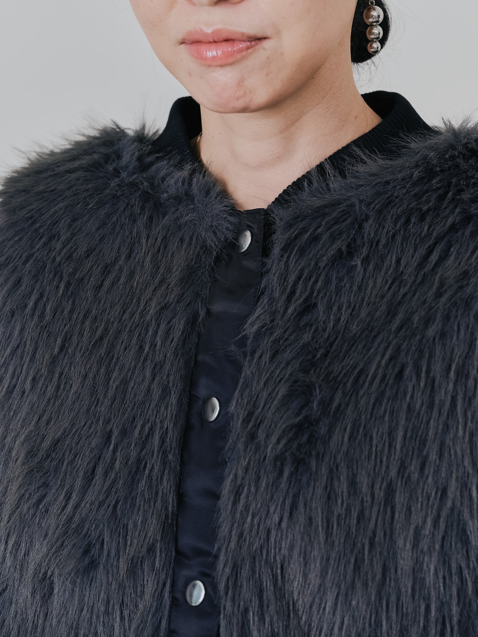 【-PRE SALE- 12/15 18:00まで!!】ダブル衿配色ファーベストレイヤードライク中綿ジャケット [605546] black