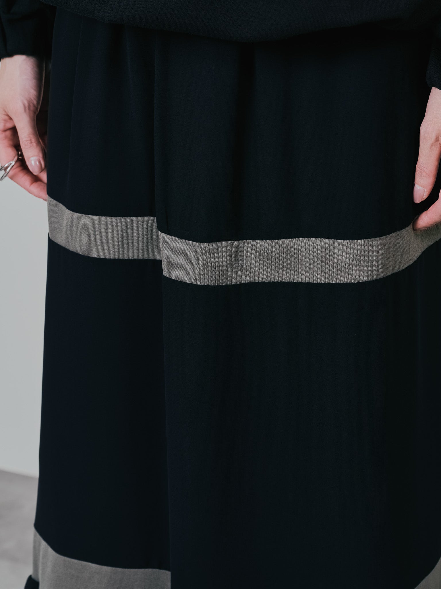 【SALE】配色リブ切替シフォンスカート [601453] black