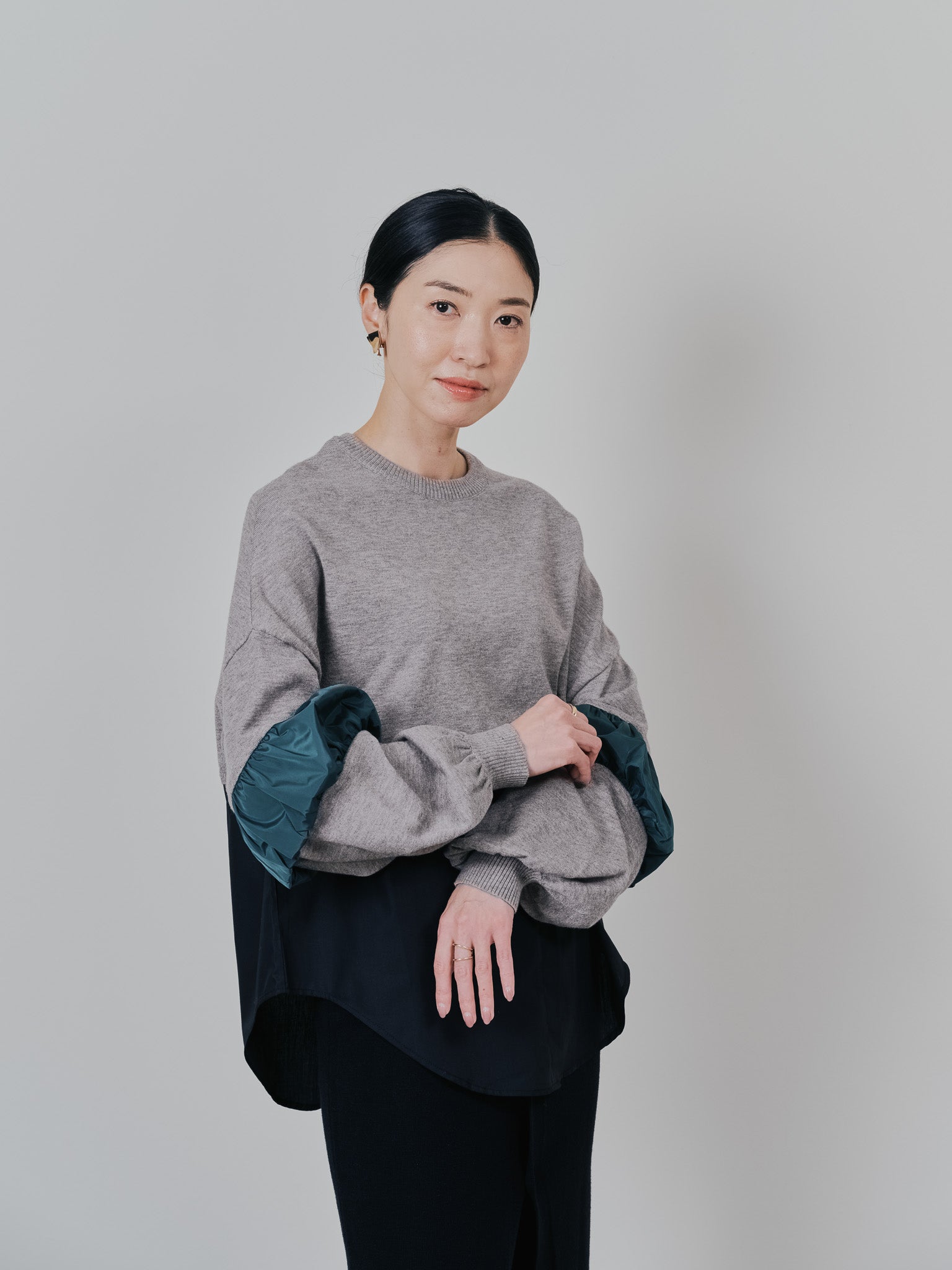 配色シャツレイヤードライクニットトップス [605535] mocha beige