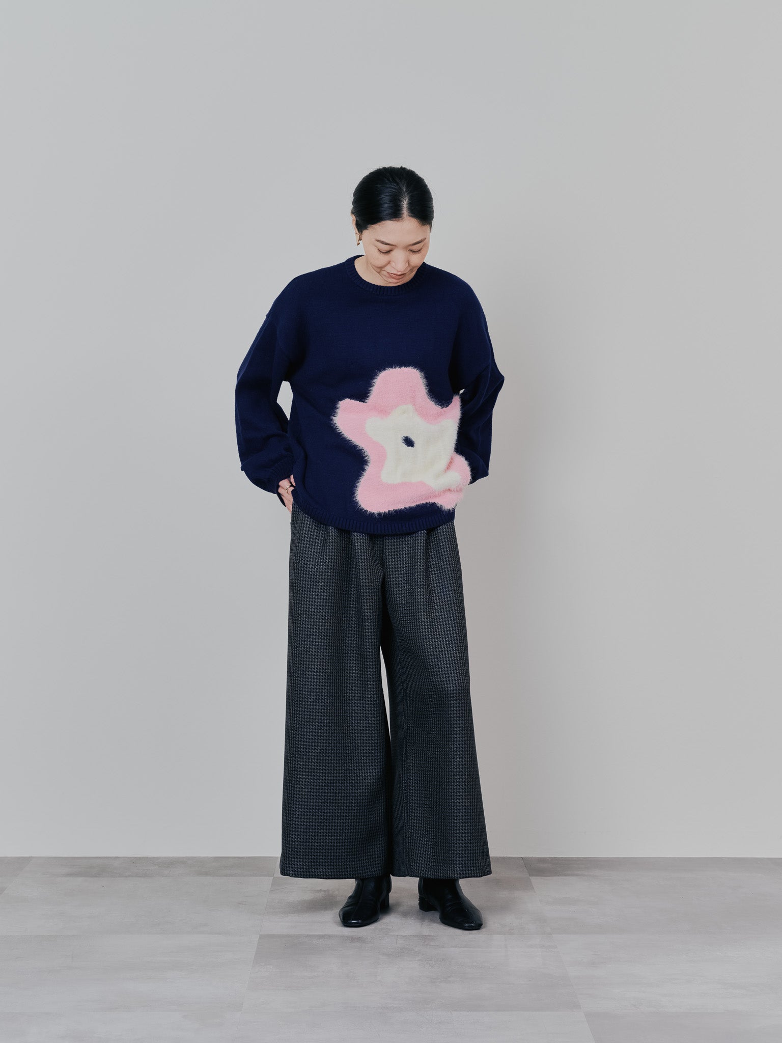 フラワーモチーフニットトップス [601408] navy