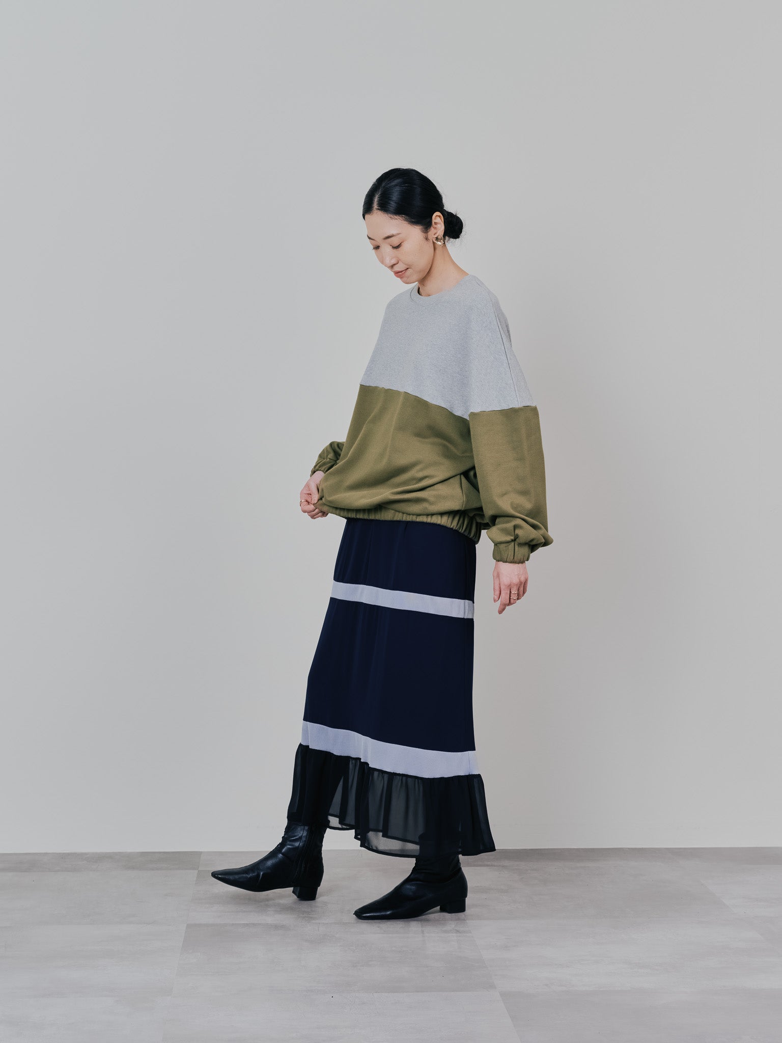 配色スウェットギャザートップス [601449] khaki