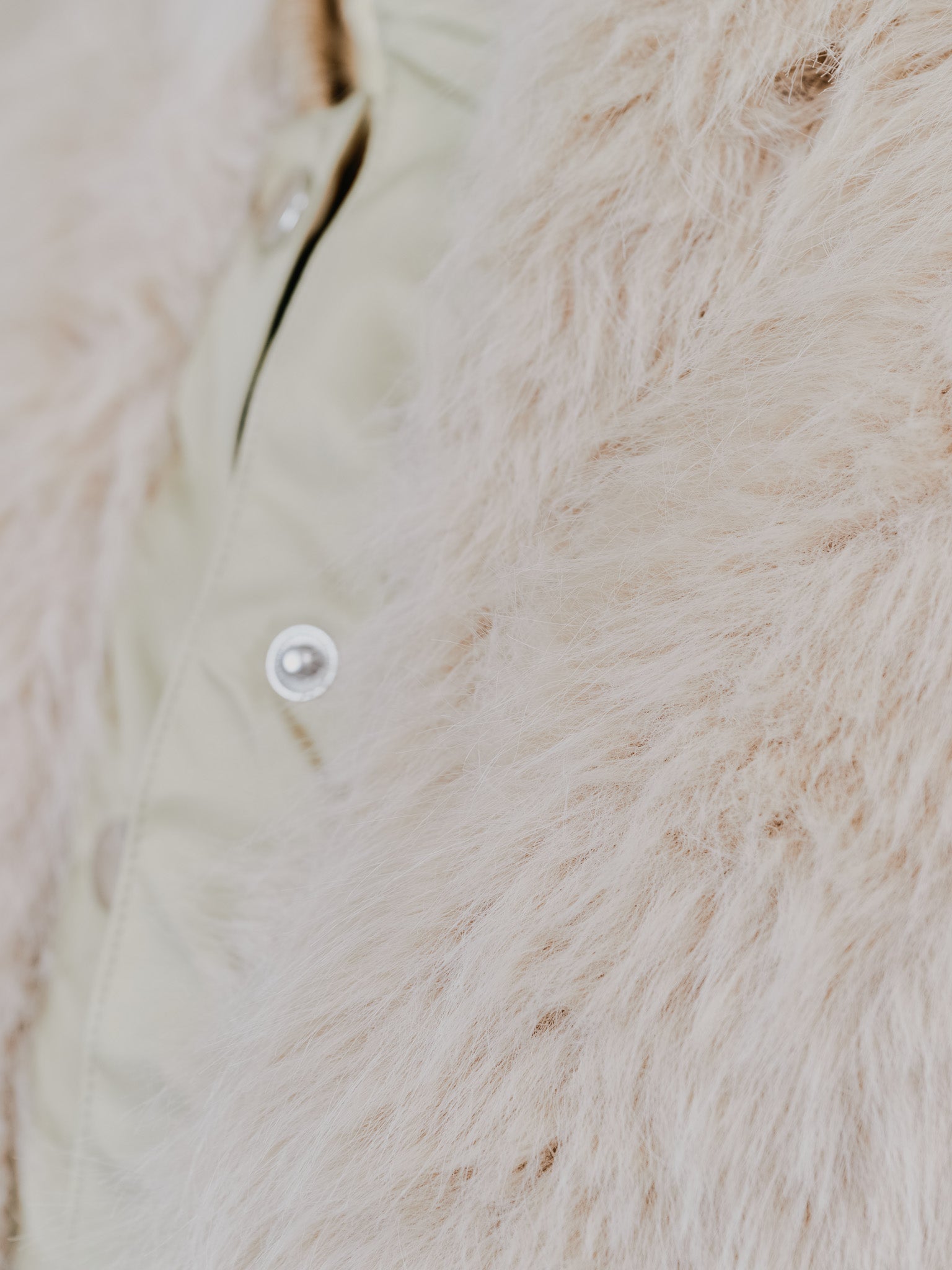 【-PRE SALE- 12/15 18:00まで!!】ダブル衿配色ファーベストレイヤードライク中綿ジャケット [605546] beige