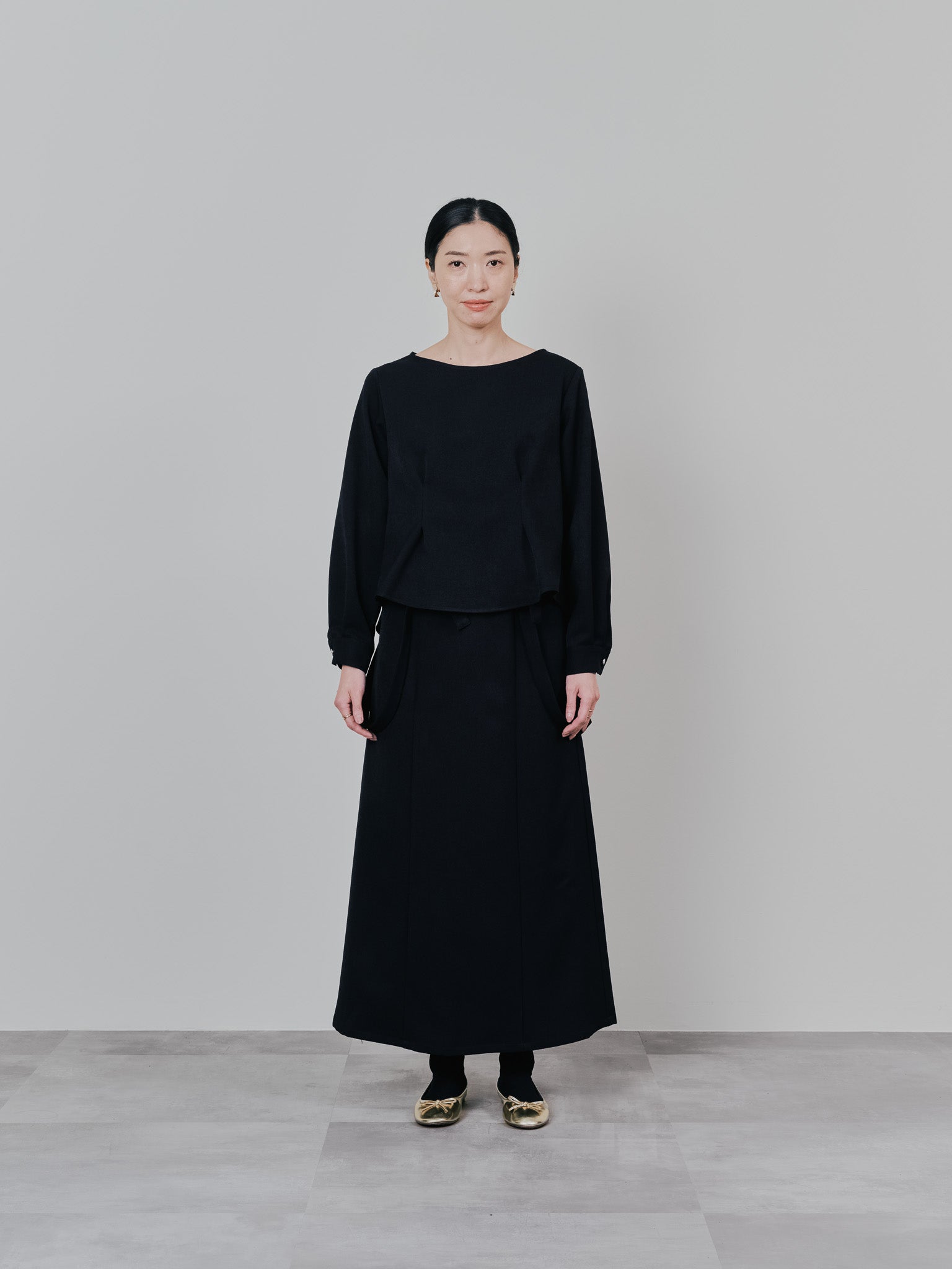 サスペンダー付ソフトAラインスカート [608328] black