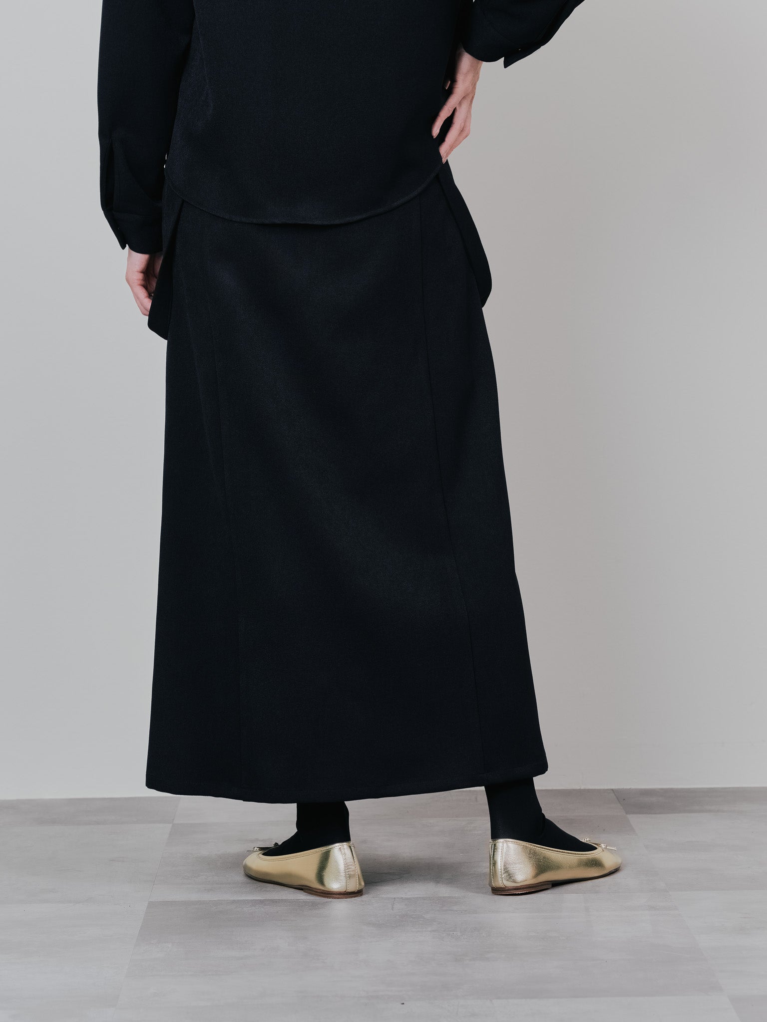 サスペンダー付ソフトAラインスカート [608328] black