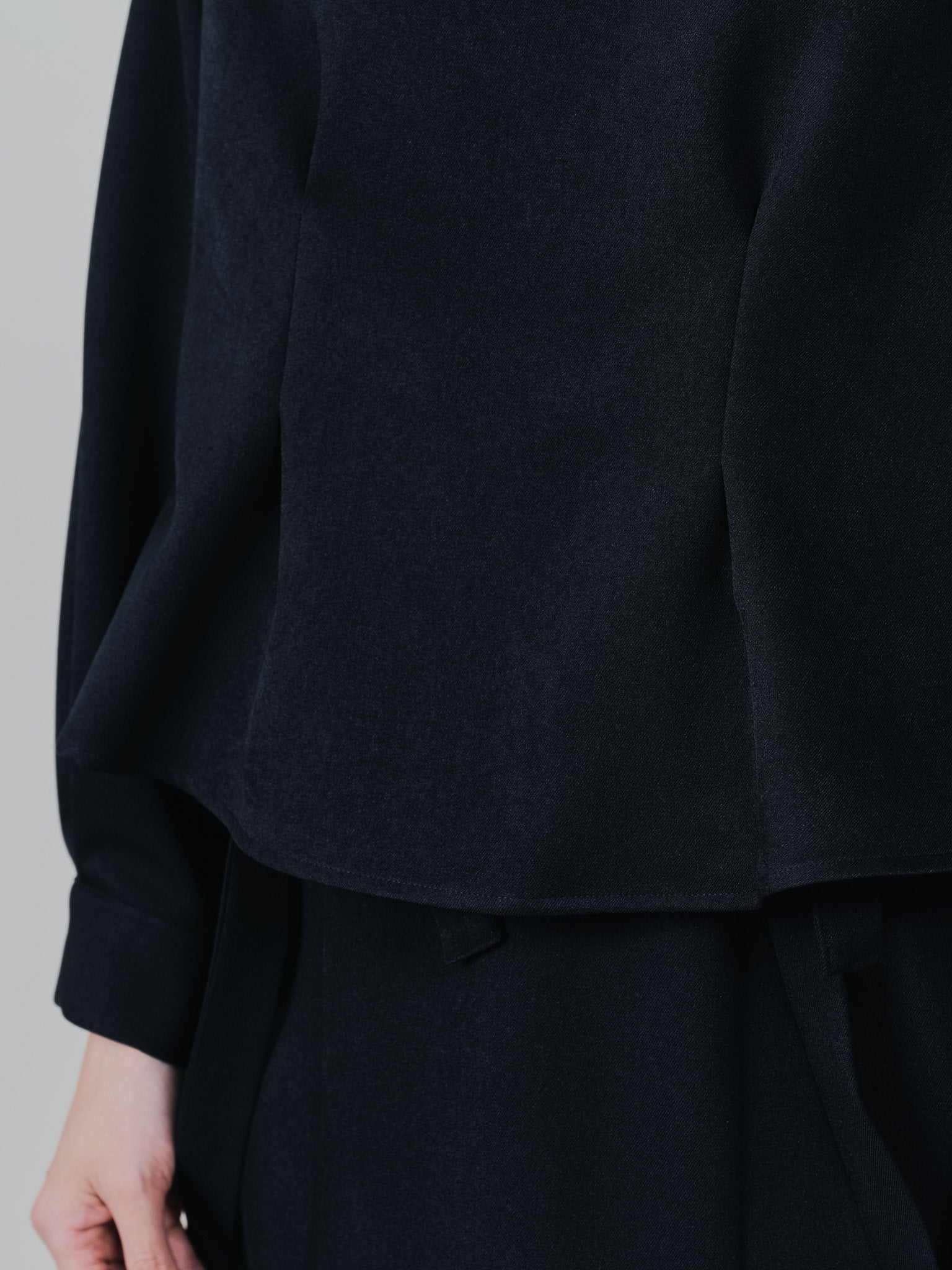 ウエストタックウールライクツイルトップス [608327] black