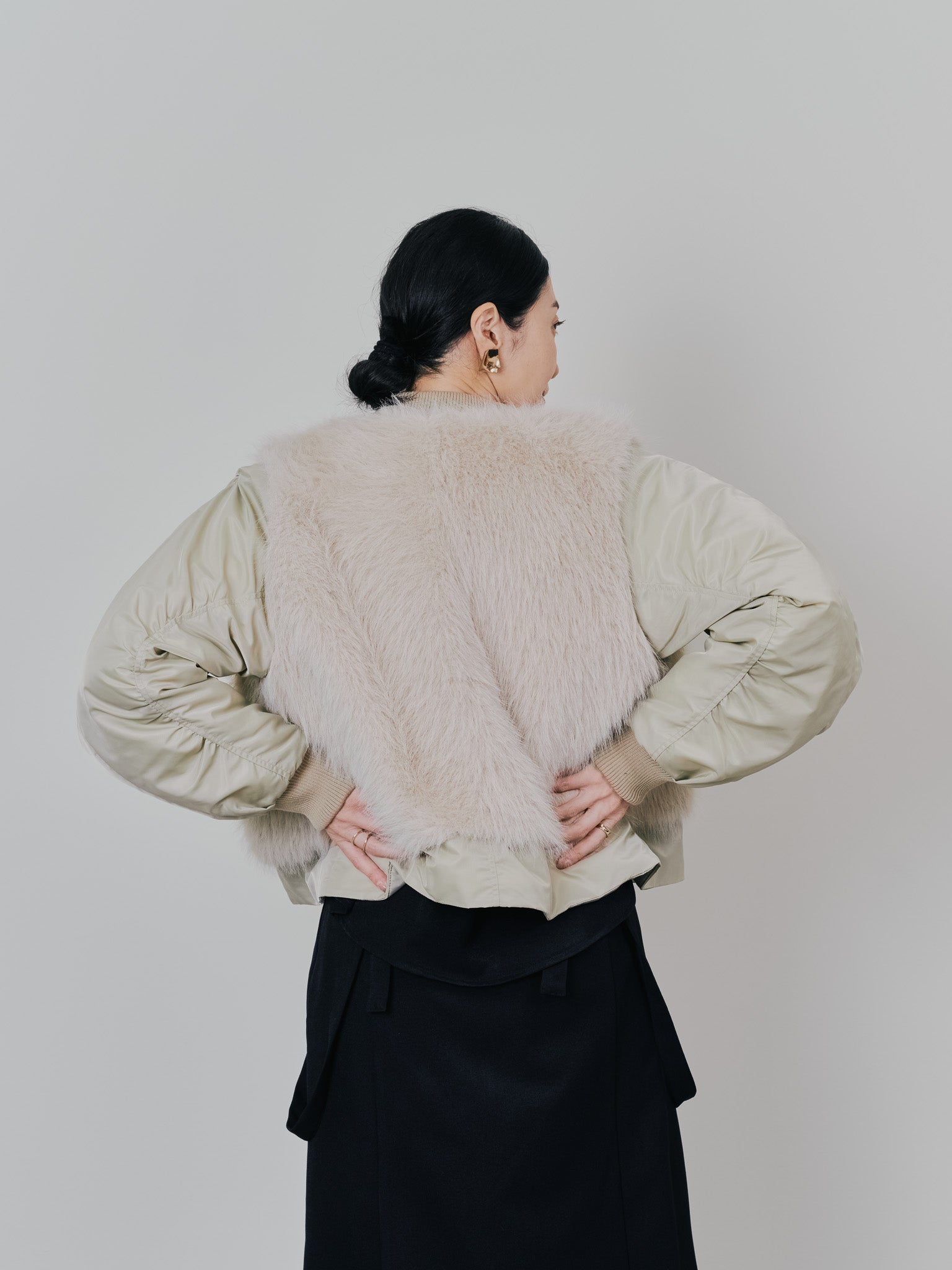 【-PRE SALE- 12/15 18:00まで!!】ダブル衿配色ファーベストレイヤードライク中綿ジャケット [605546] beige