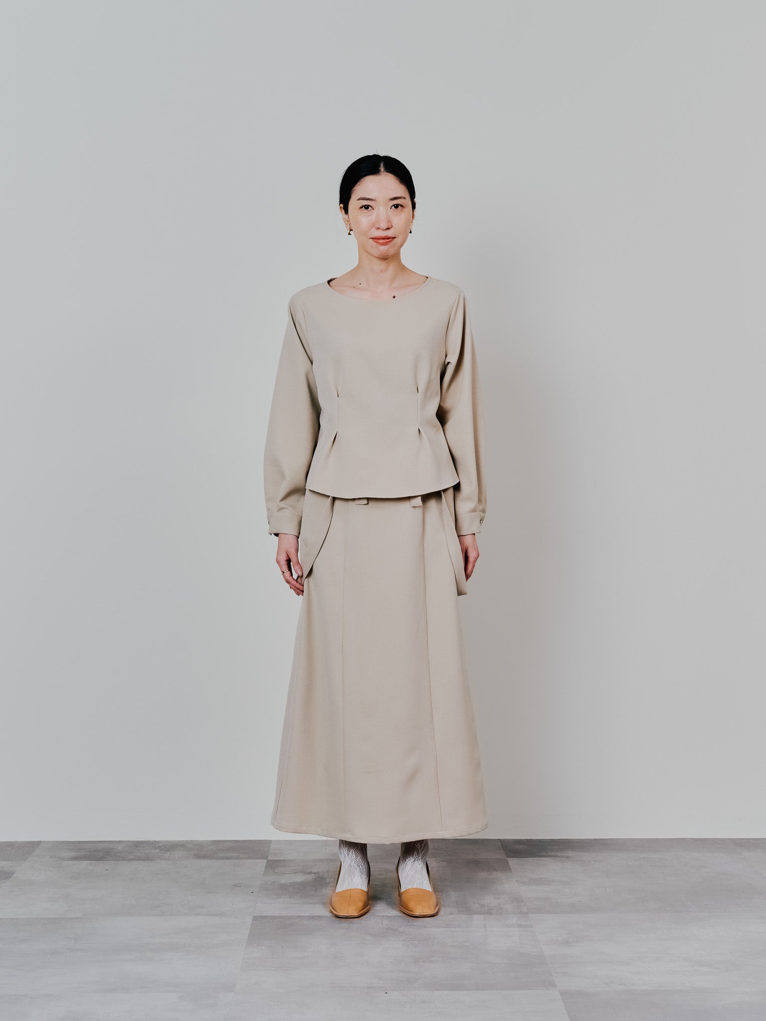 ウエストタックウールライクツイルトップス [608327] light beige