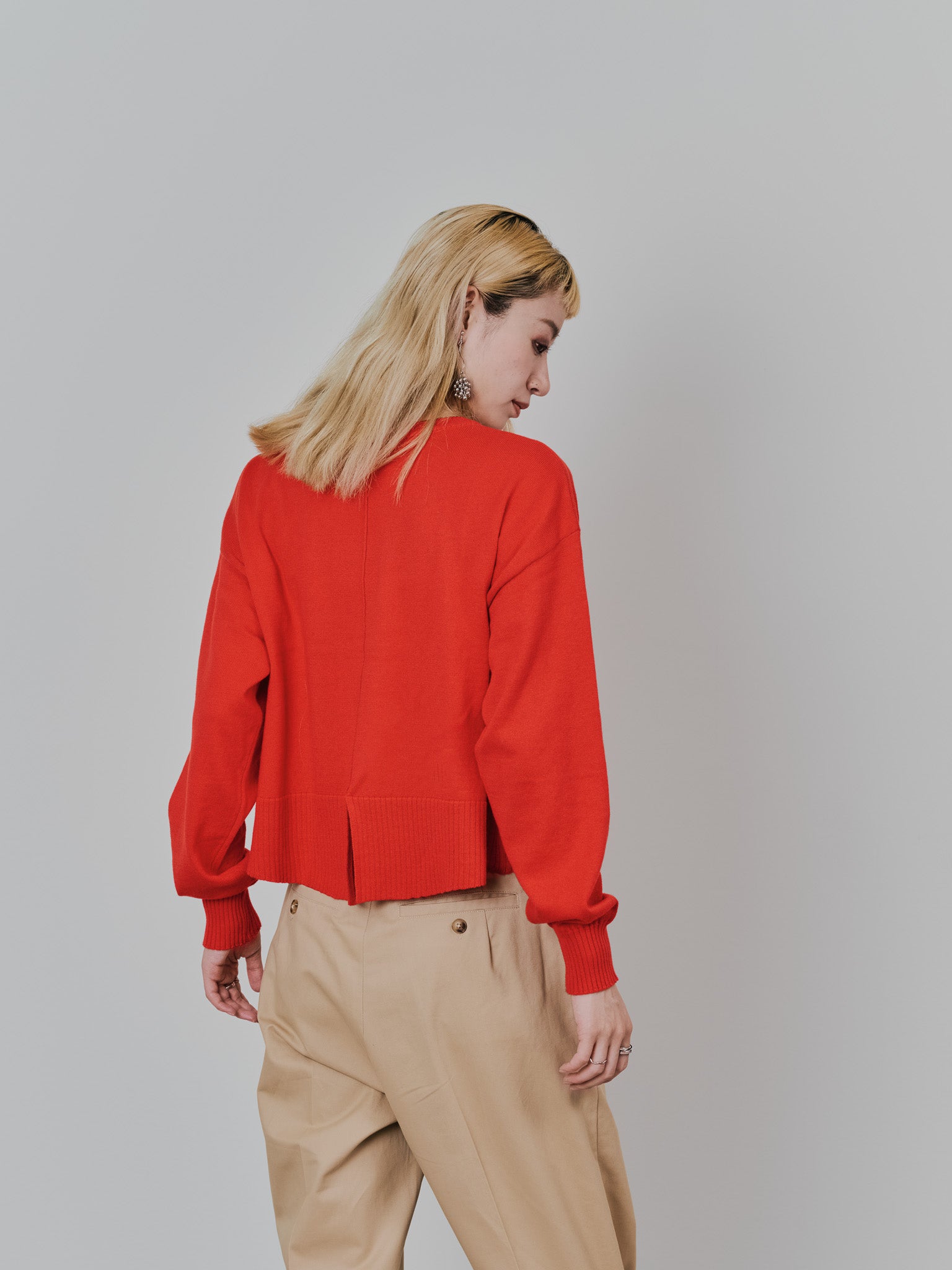 【-PRE SALE- 12/15 18:00まで!!】バックスリットカシミアニットトップス [605550] red