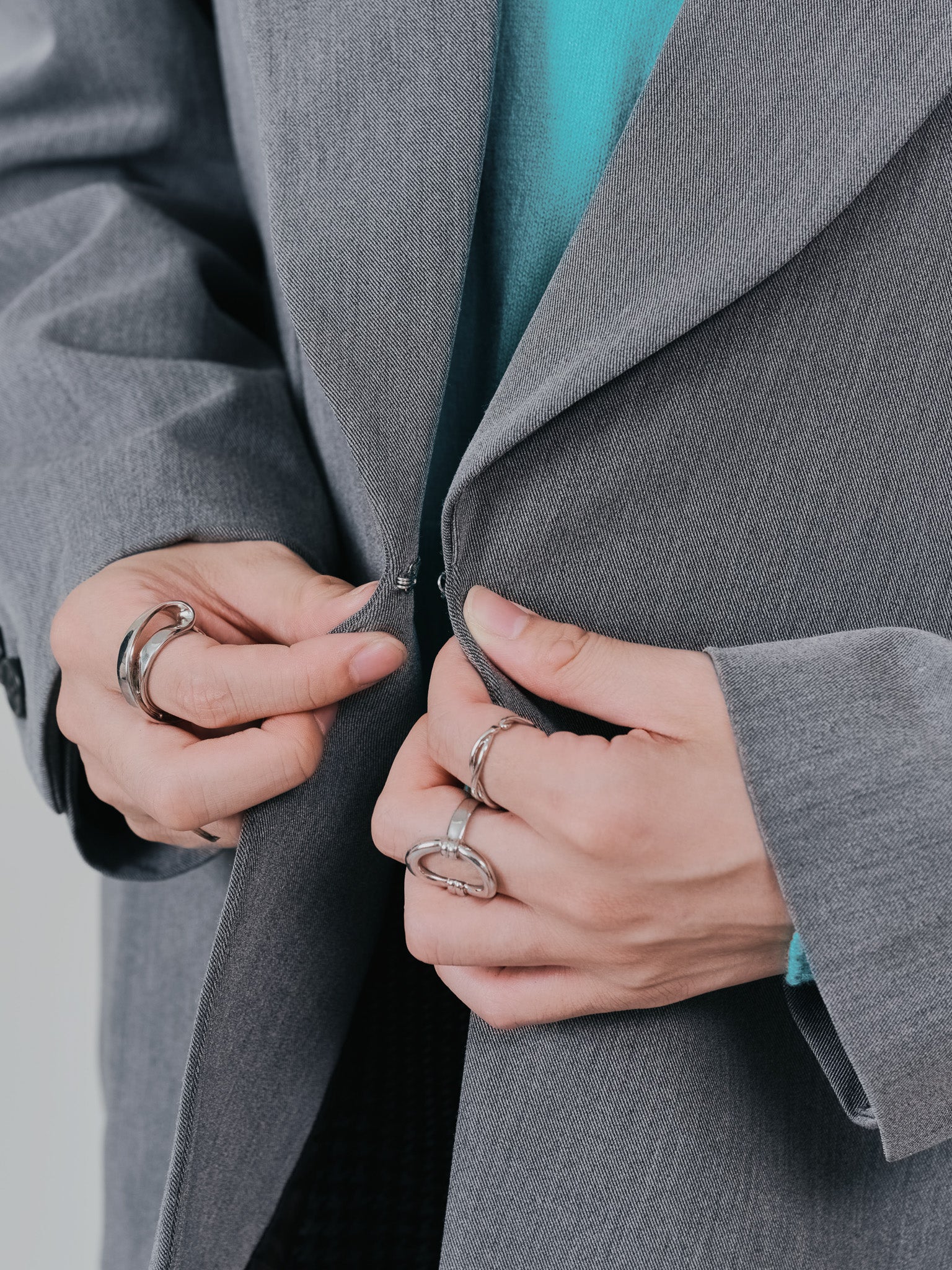 【-PRE SALE- 12/15 18:00まで!!】配色ストライプポイントアシメヘムジャケット [605544] charcoal