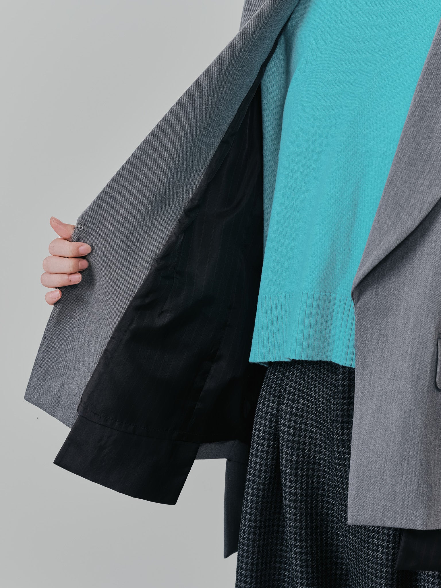 【-PRE SALE- 12/15 18:00まで!!】配色ストライプポイントアシメヘムジャケット [605544] charcoal