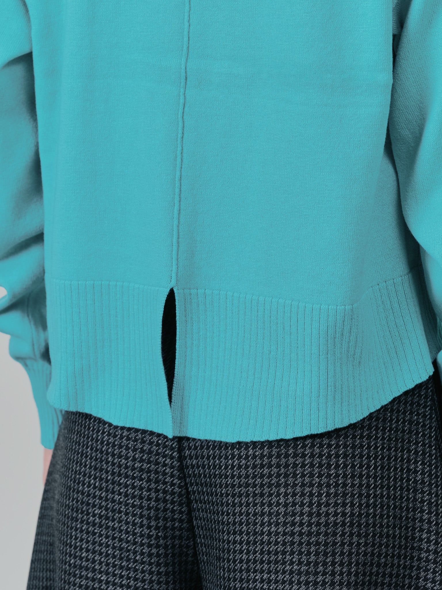 【-PRE SALE- 12/15 18:00まで!!】バックスリットカシミアニットトップス [605550] green