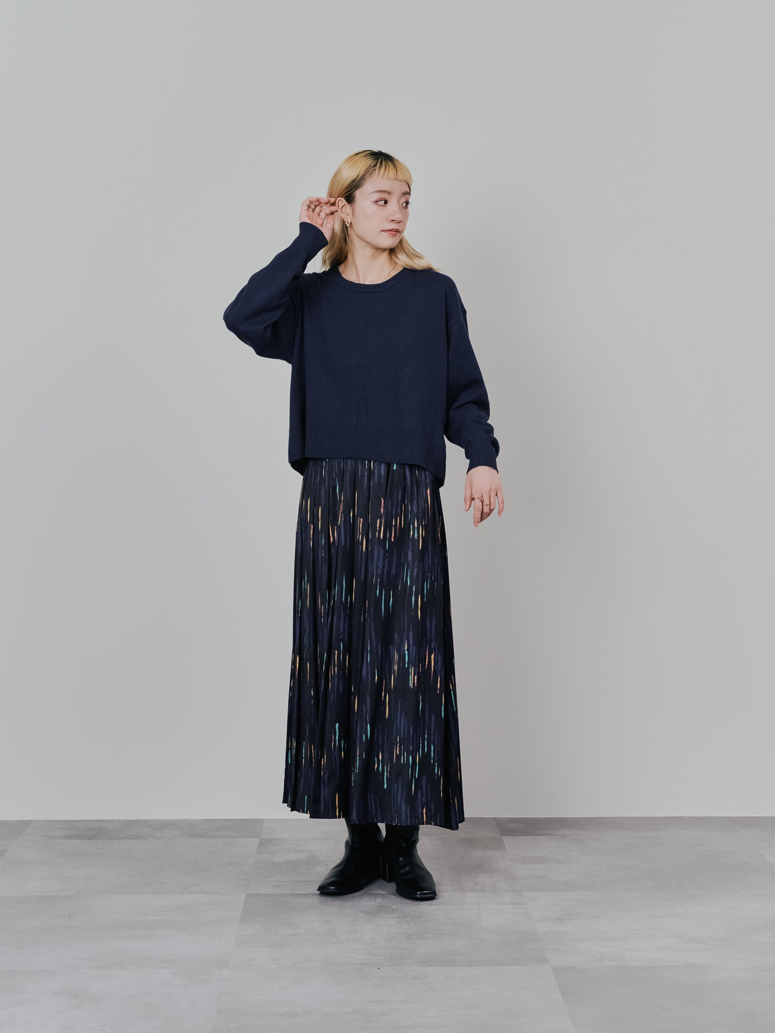 【-PRE SALE- 12/15 18:00まで!!】バックスリットカシミアニットトップス [605550] navy