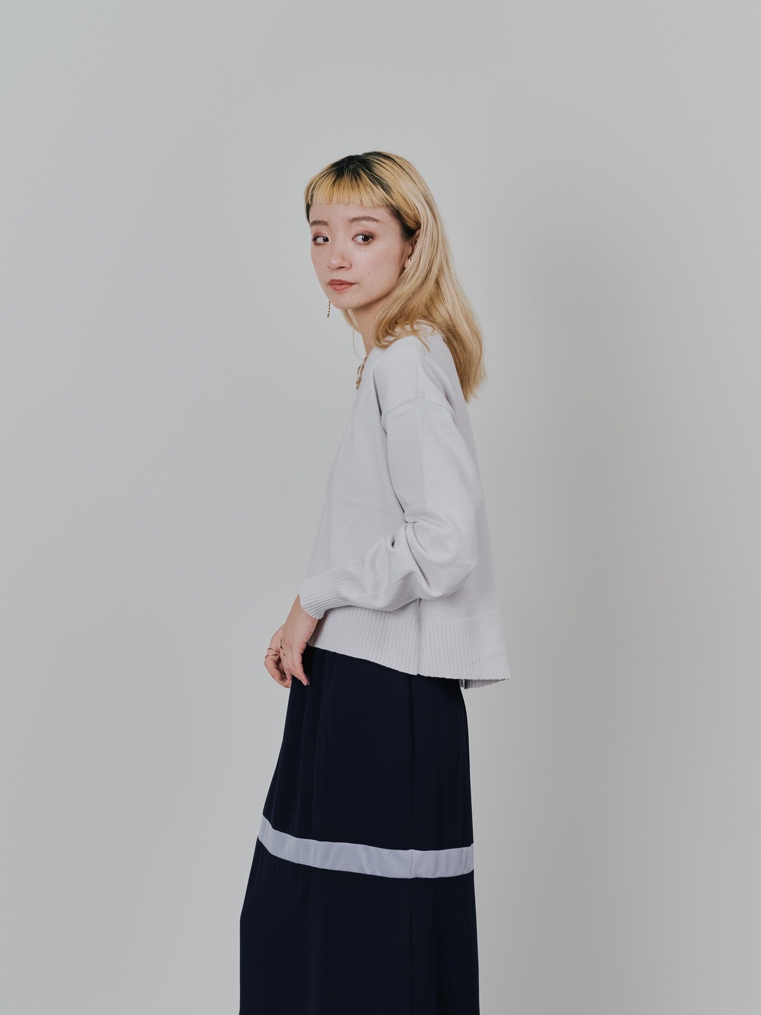 【-PRE SALE- 12/15 18:00まで!!】バックスリットカシミアニットトップス [605550] light grey