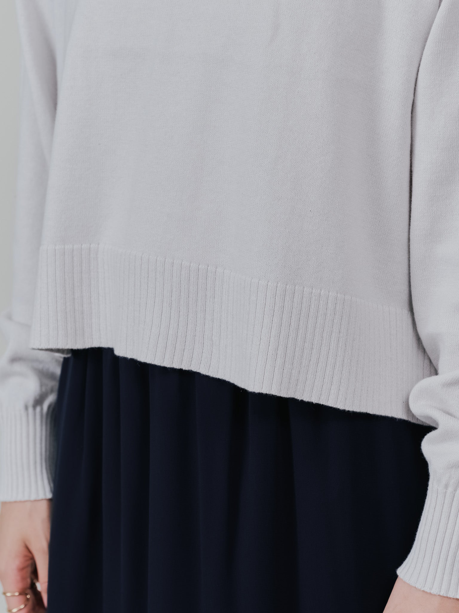 【-PRE SALE- 12/15 18:00まで!!】バックスリットカシミアニットトップス [605550] light grey