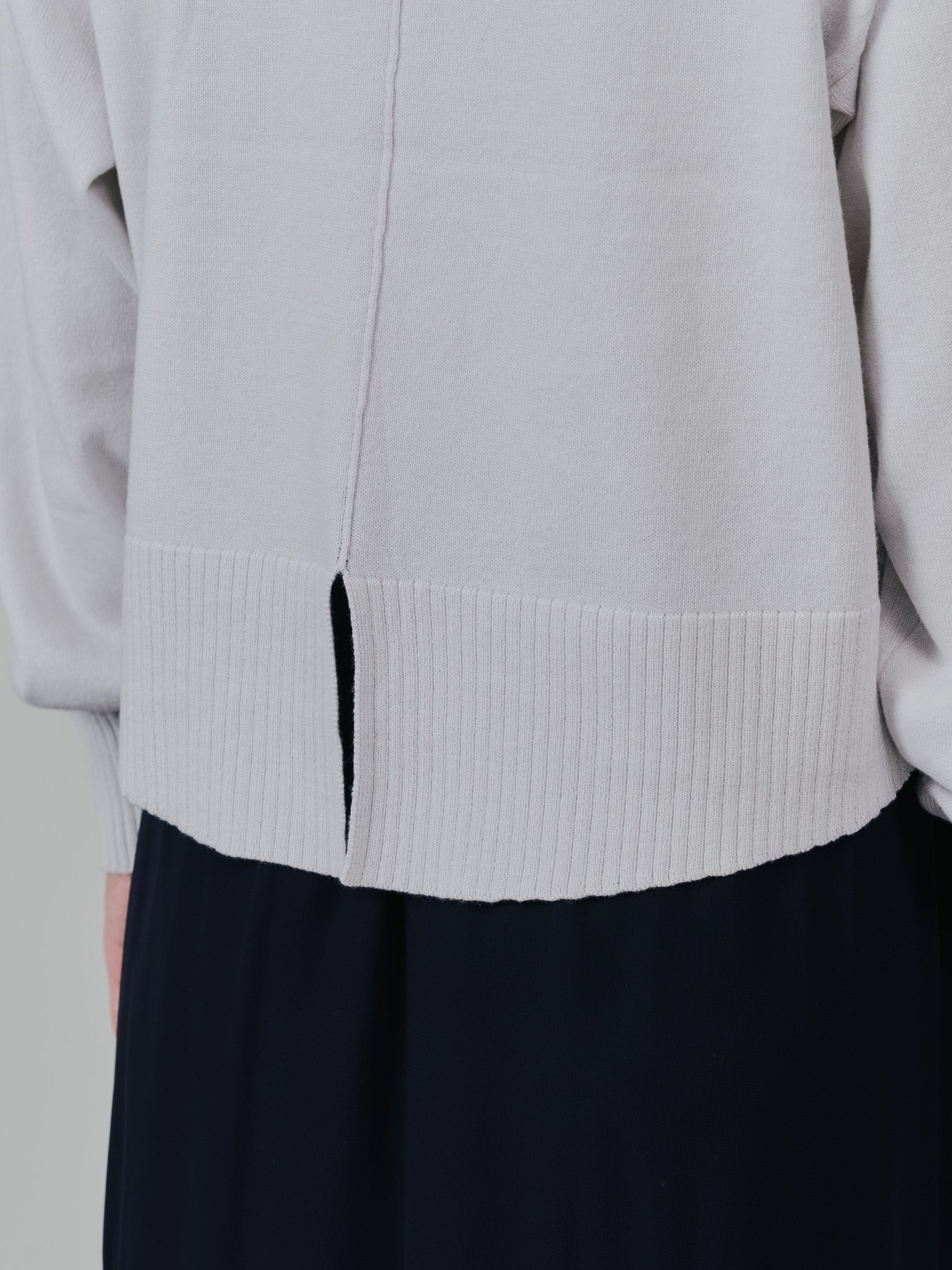 【-PRE SALE- 12/15 18:00まで!!】バックスリットカシミアニットトップス [605550] light grey