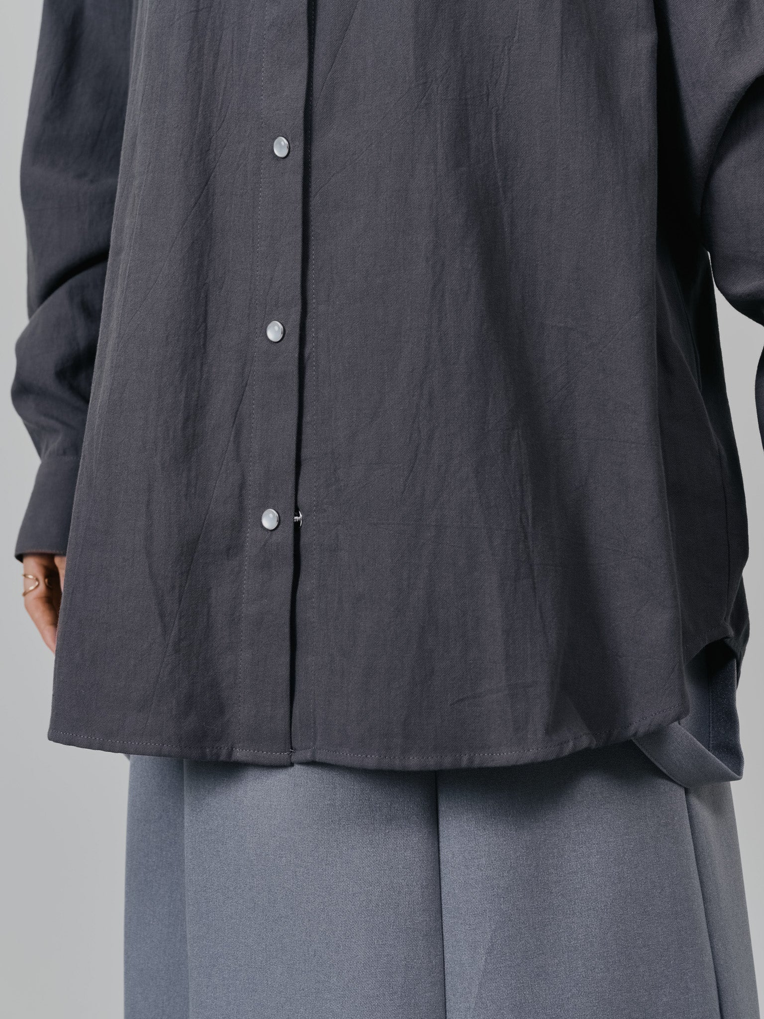 【-PRE SALE- 12/15 18:00まで!!】バタフライカラーウエスタンライクシャツ [601451] charcoal