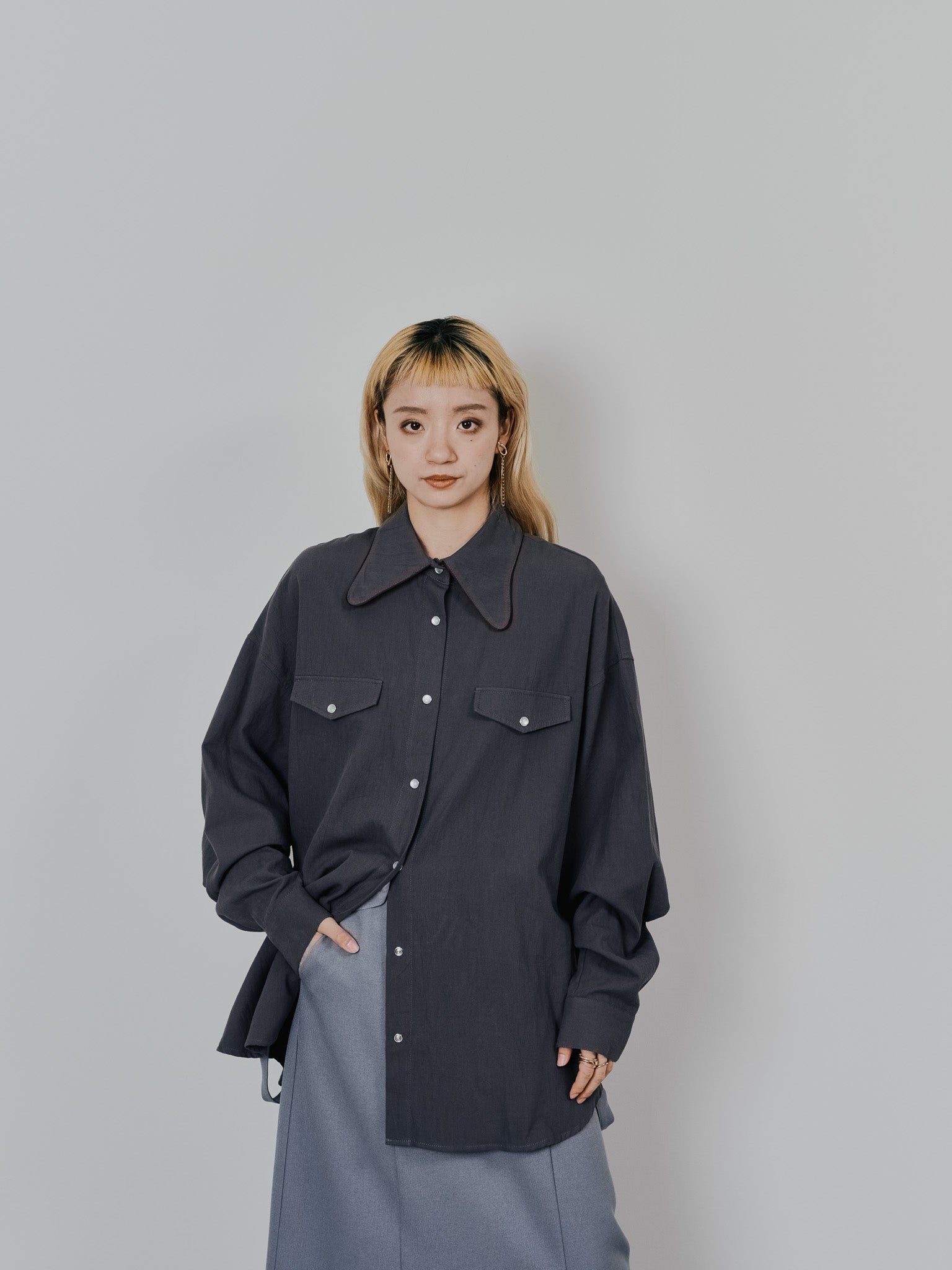 バタフライカラーウエスタンライクシャツ [601451] charcoal