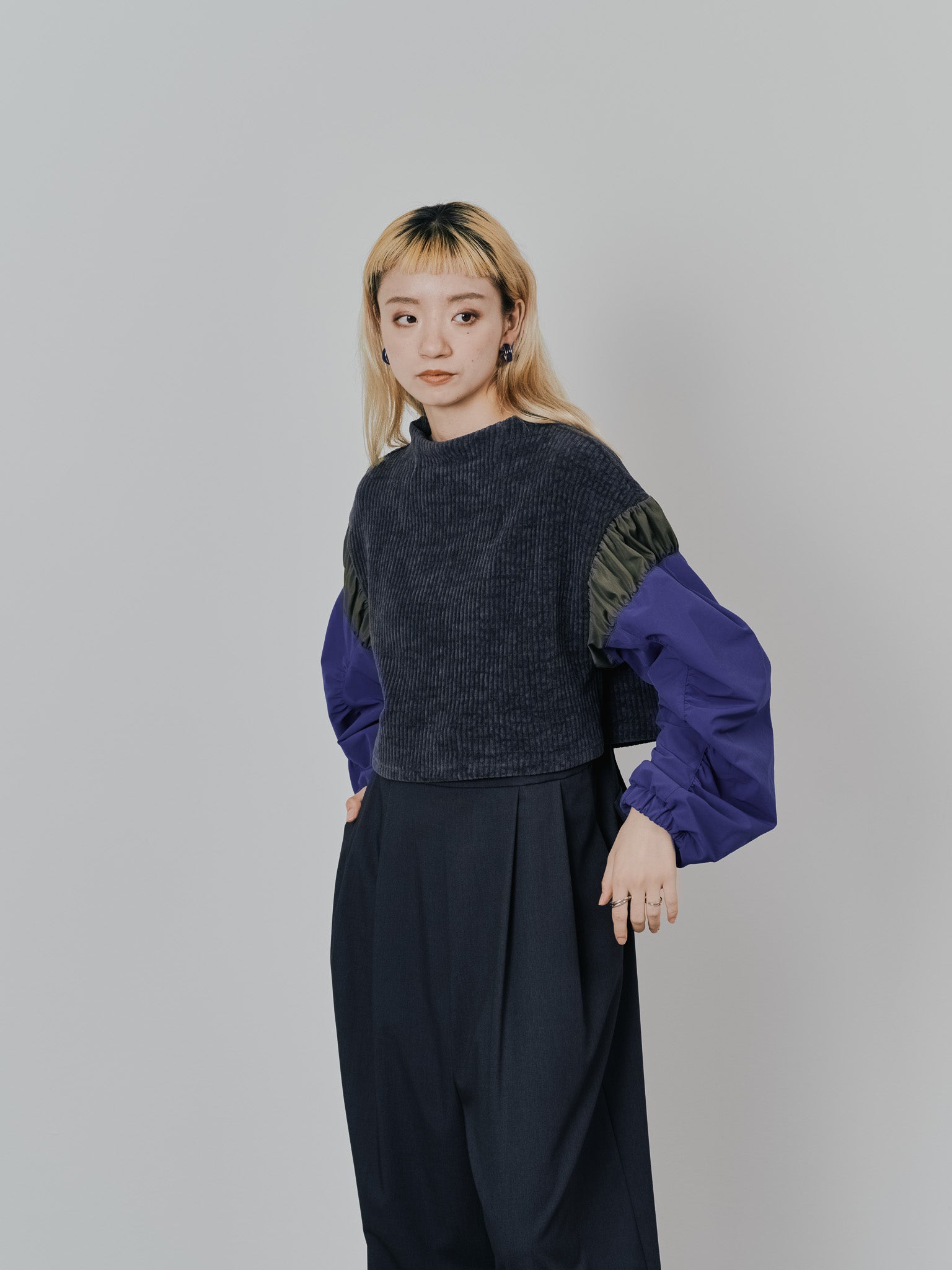 【-PRE SALE- 12/15 18:00まで!!】MA-1 スリーブコーデュロイライクニットソー [608316] charcoal