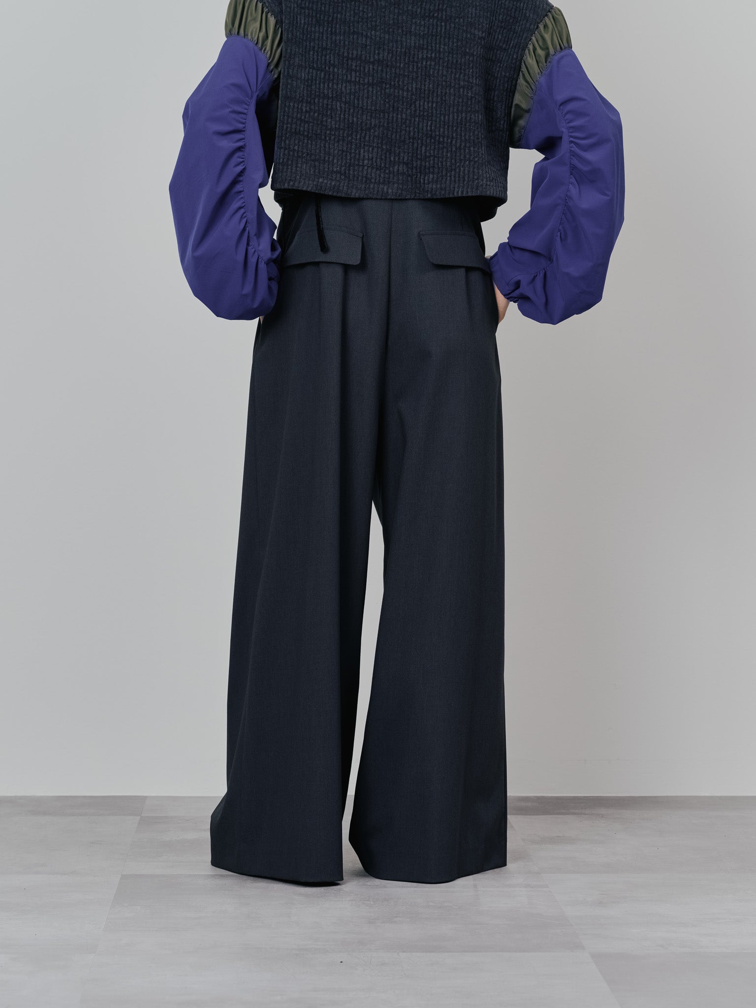 【-PRE SALE- 12/15 18:00まで!!】ベロアサスペンダー付パンツ [603332] charcoal