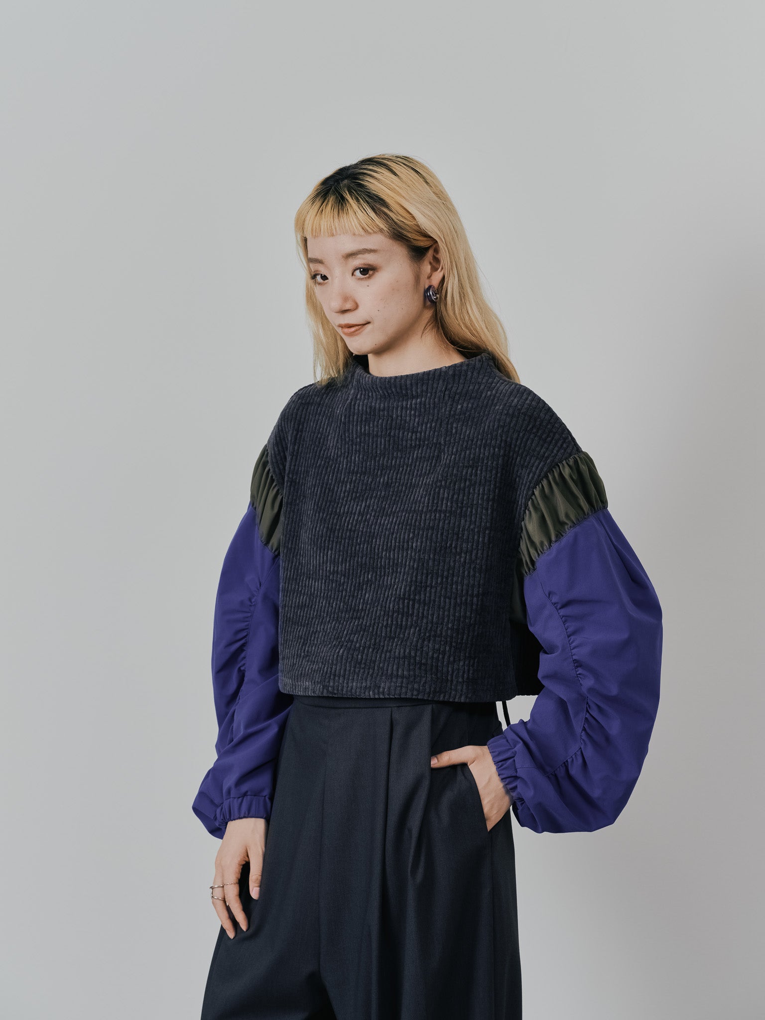 【TIME SALE 11/4まで!!】MA-1 スリーブコーデュロイライクニットソー [608316] charcoal