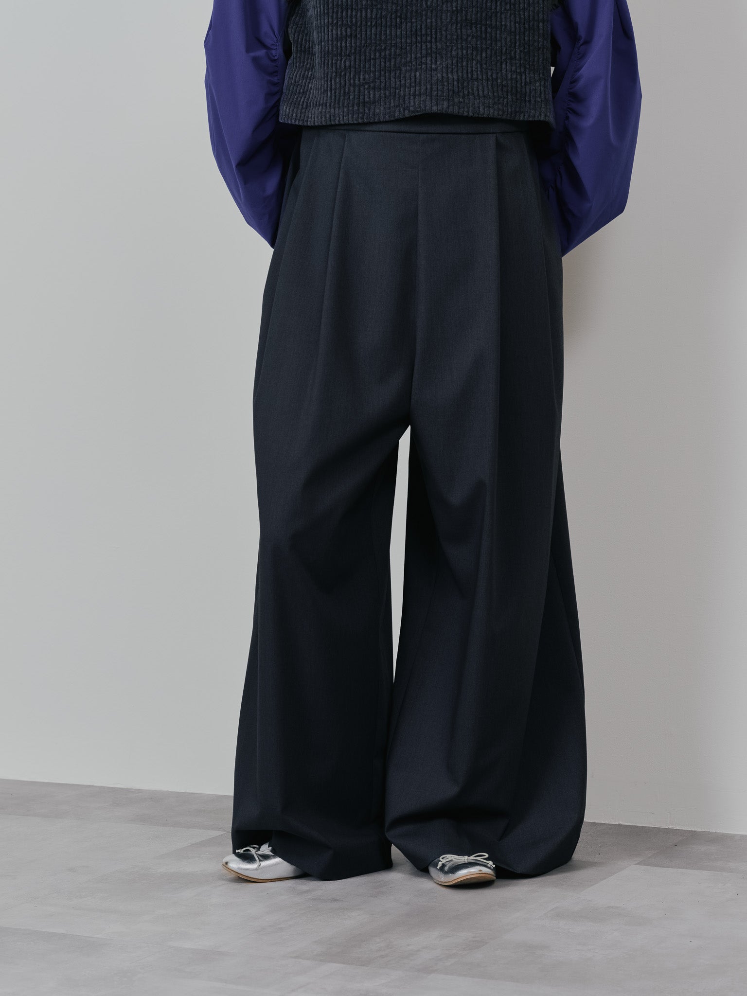 【TIME SALE 11/4まで!!】ベロアサスペンダー付パンツ [603332] charcoal