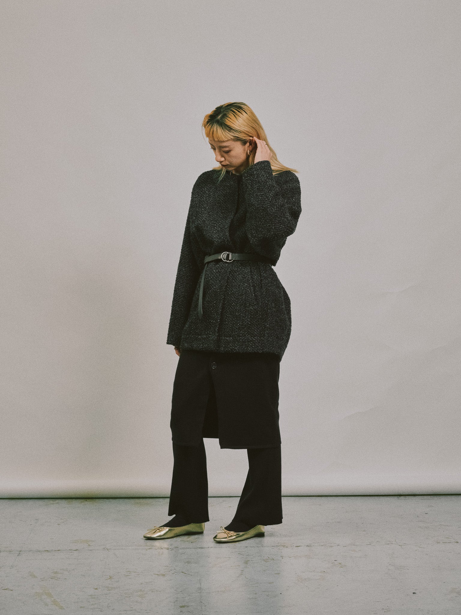 【-PRE SALE- 12/15 18:00まで!!】バックタックヘリンボーンツィードコーディガン [605561] charcoal