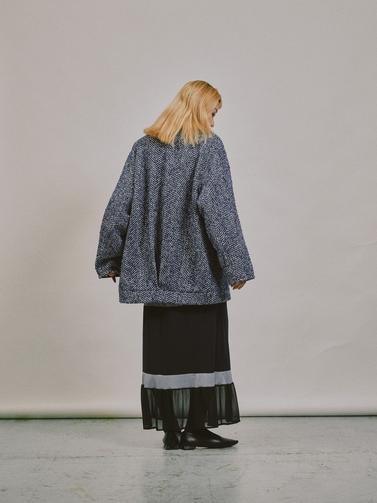 【-PRE SALE- 12/15 18:00まで!!】バックタックヘリンボーンツィードコーディガン [605561] blue