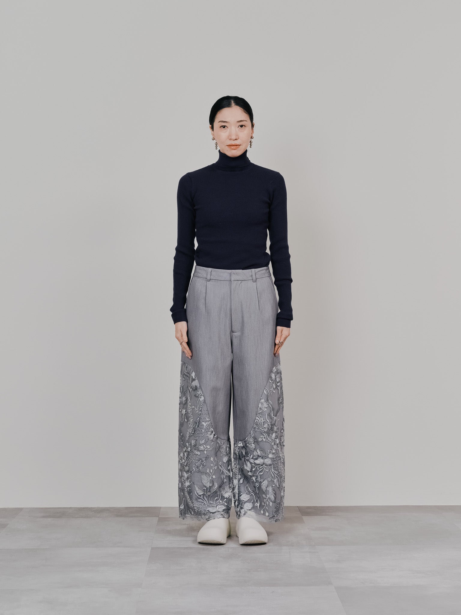 【-PRE SALE- 12/15 18:00まで!!】カーブポイントレースパンツ [605559] light grey