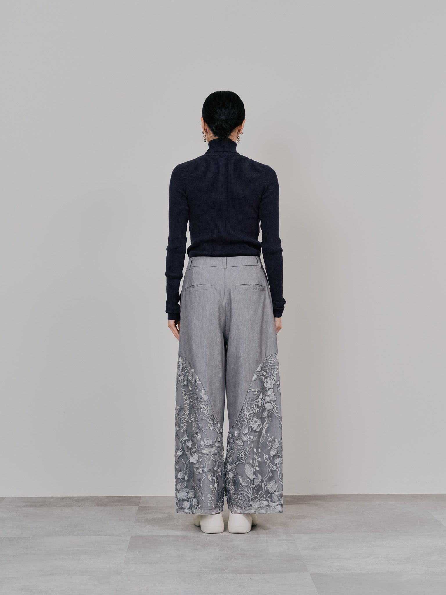 【-PRE SALE- 12/15 18:00まで!!】カーブポイントレースパンツ [605559] light grey