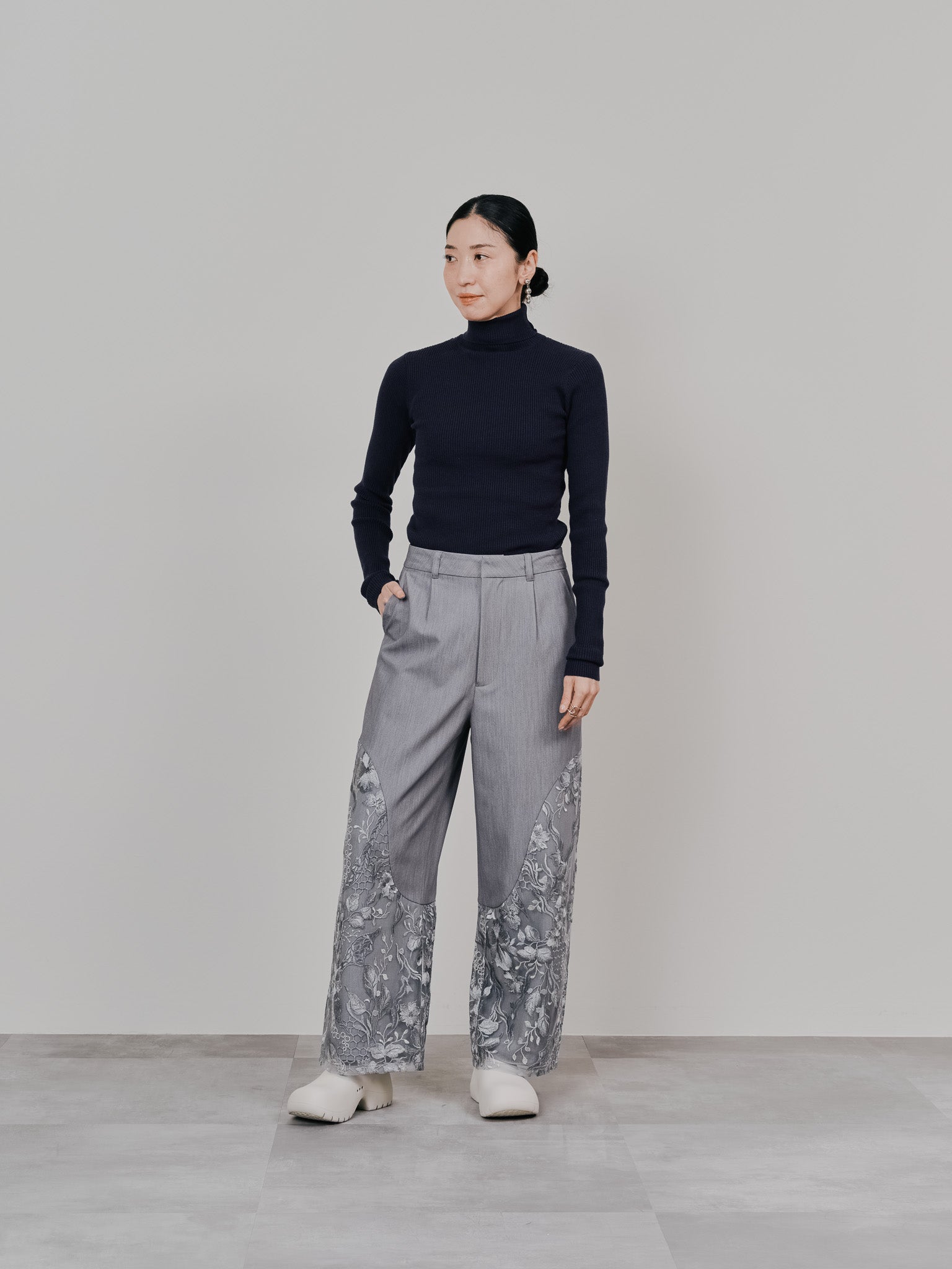 【-PRE SALE- 12/15 18:00まで!!】カーブポイントレースパンツ [605559] light grey