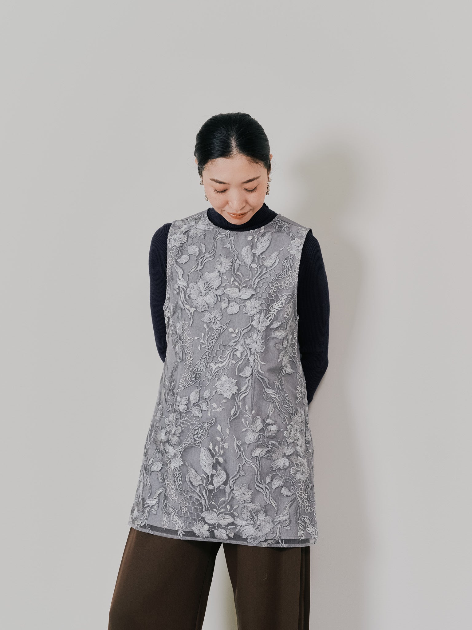 【-PRE SALE- 12/15 18:00まで!!】ベルト付レーストップス [605558] light grey