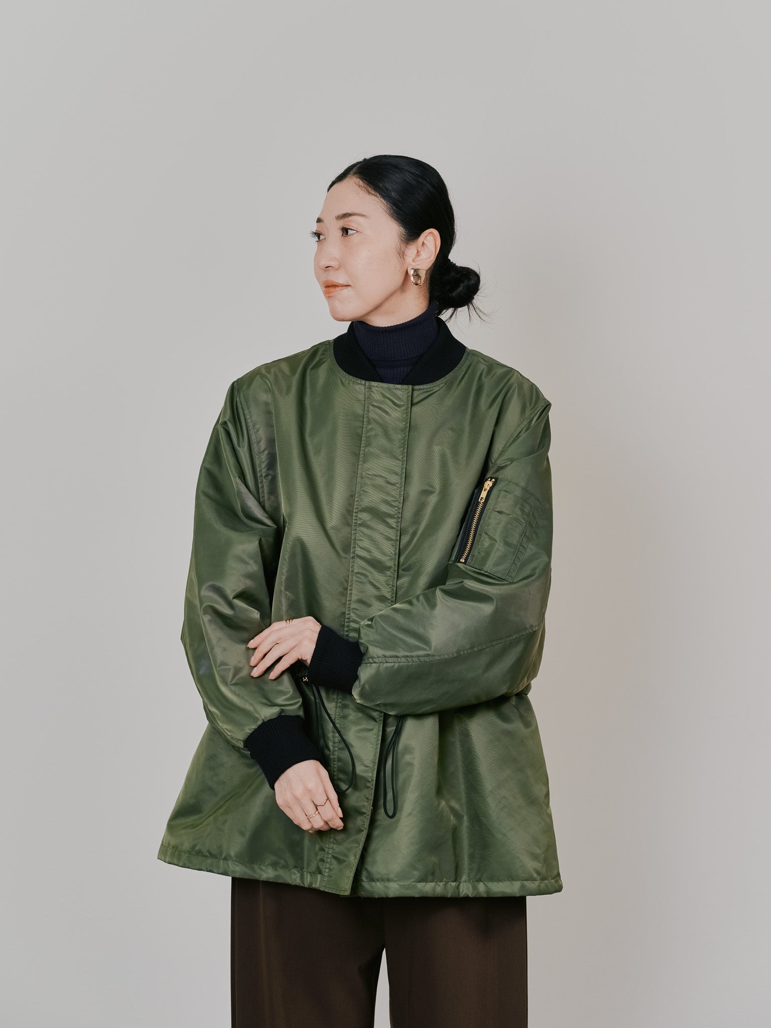 中綿ドルマンＭＡ-1 ブルゾン [601457] khaki