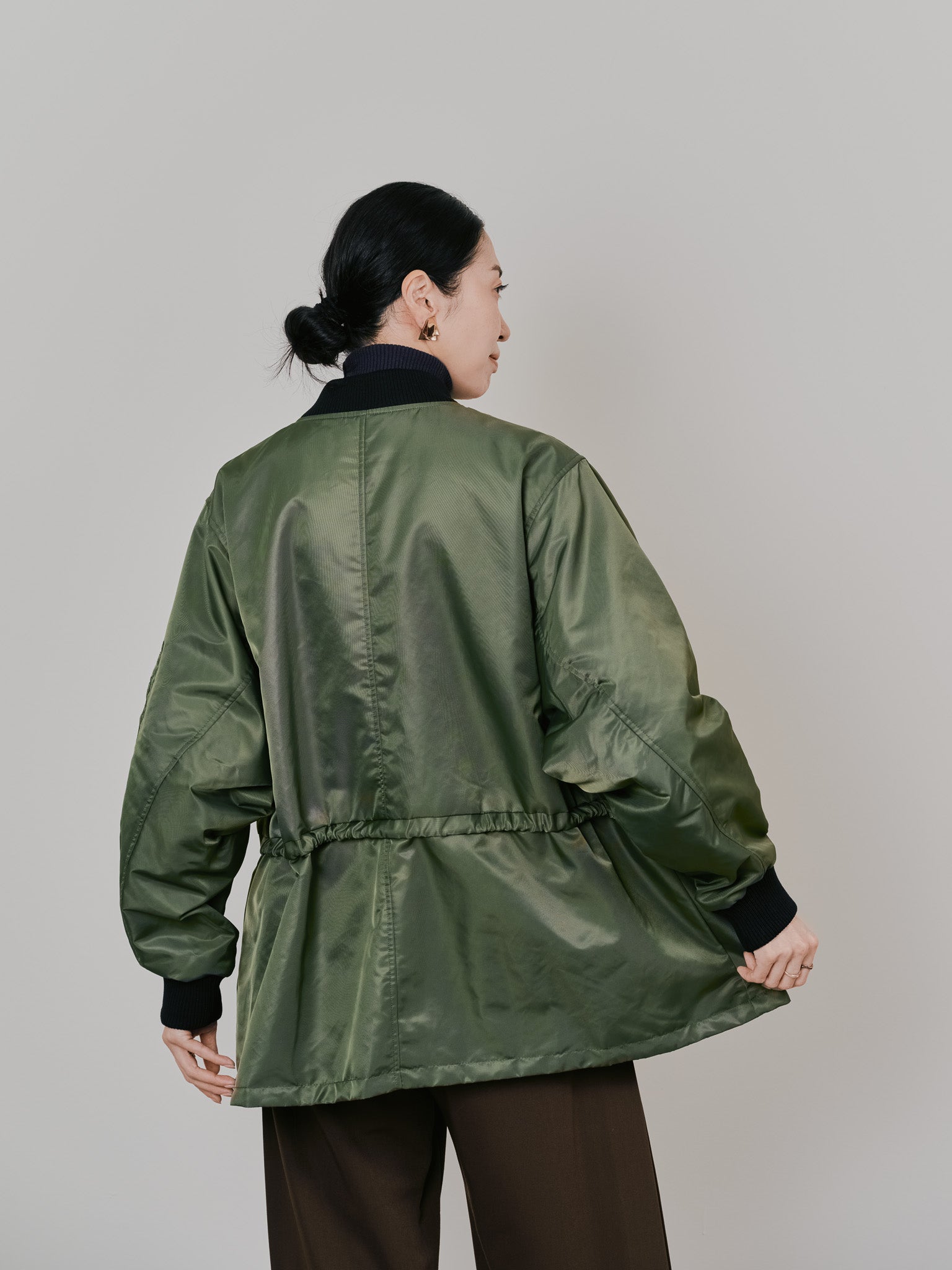 中綿ドルマンＭＡ-1 ブルゾン [601457] khaki