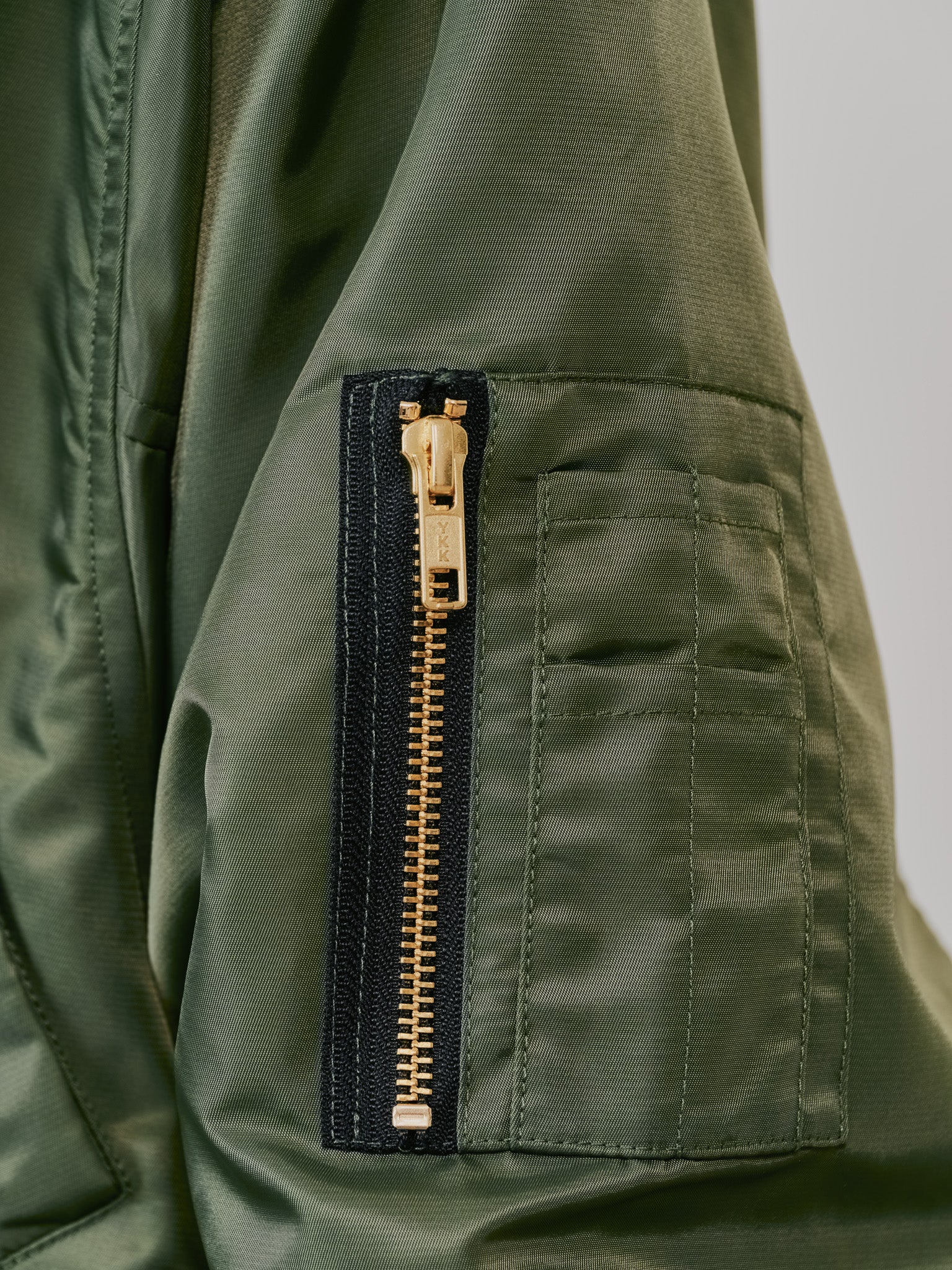 中綿ドルマンＭＡ-1 ブルゾン [601457] khaki