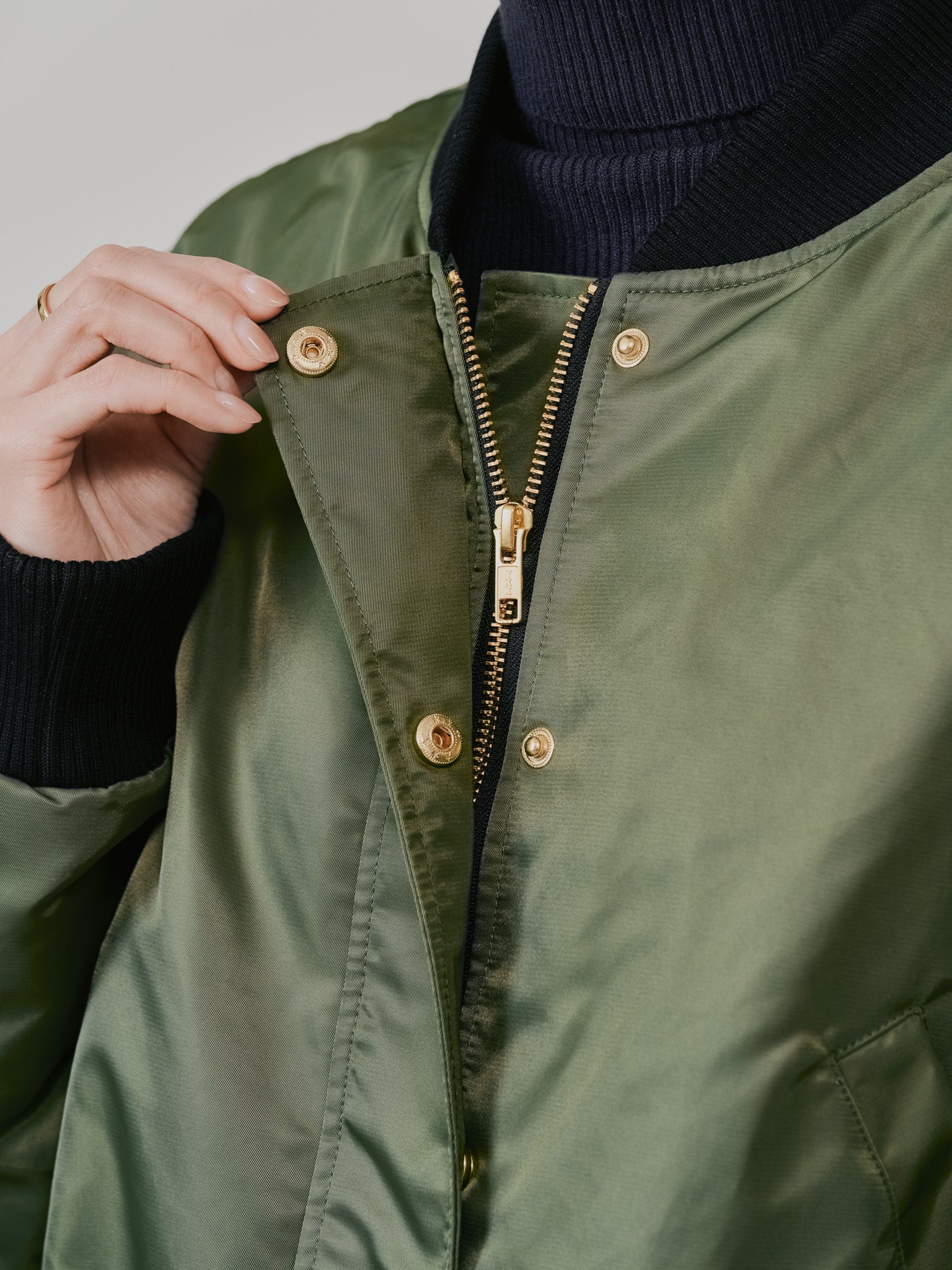 中綿ドルマンＭＡ-1 ブルゾン [601457] khaki