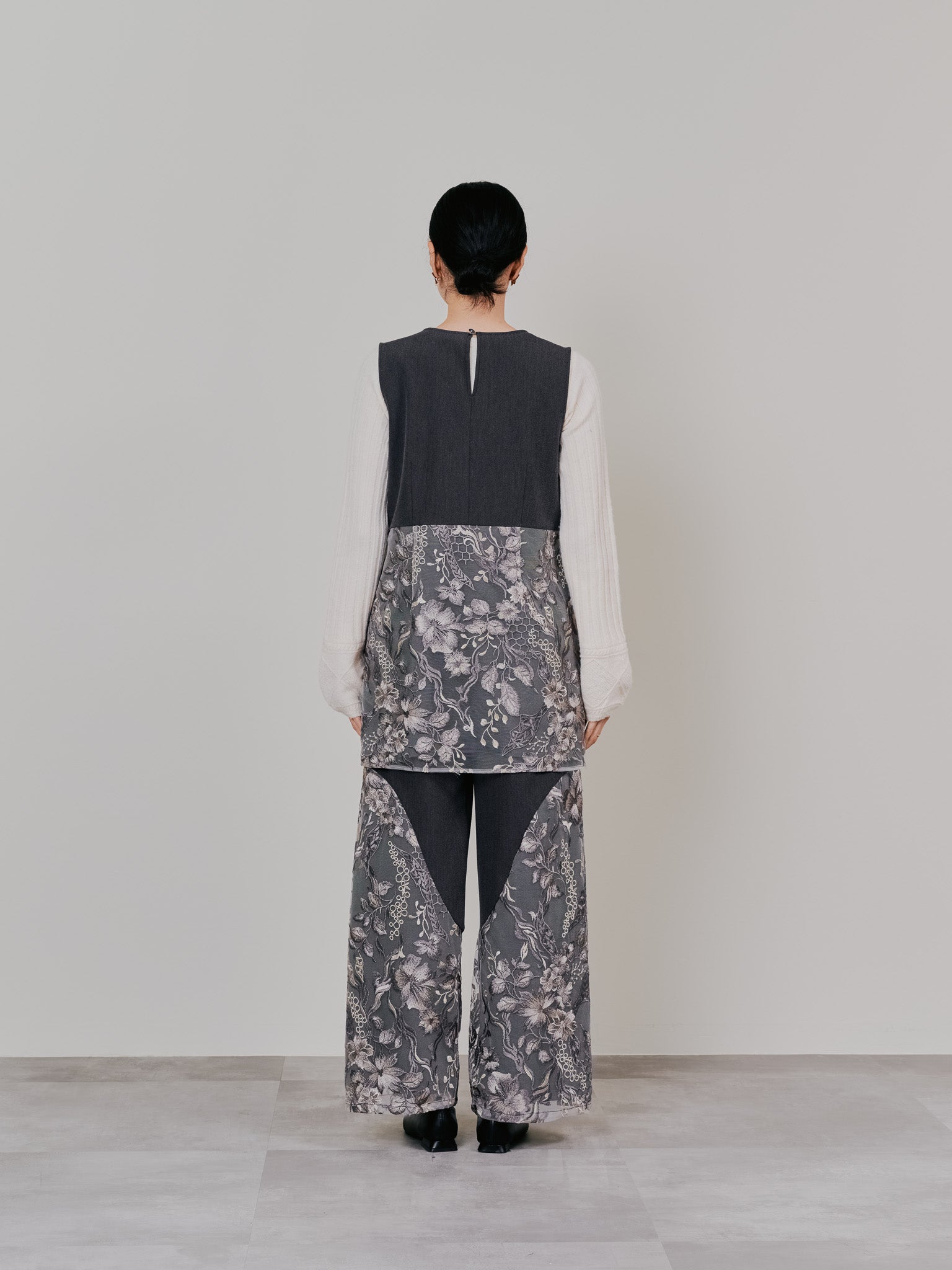 【-PRE SALE- 12/15 18:00まで!!】ベルト付レーストップス [605558] brown