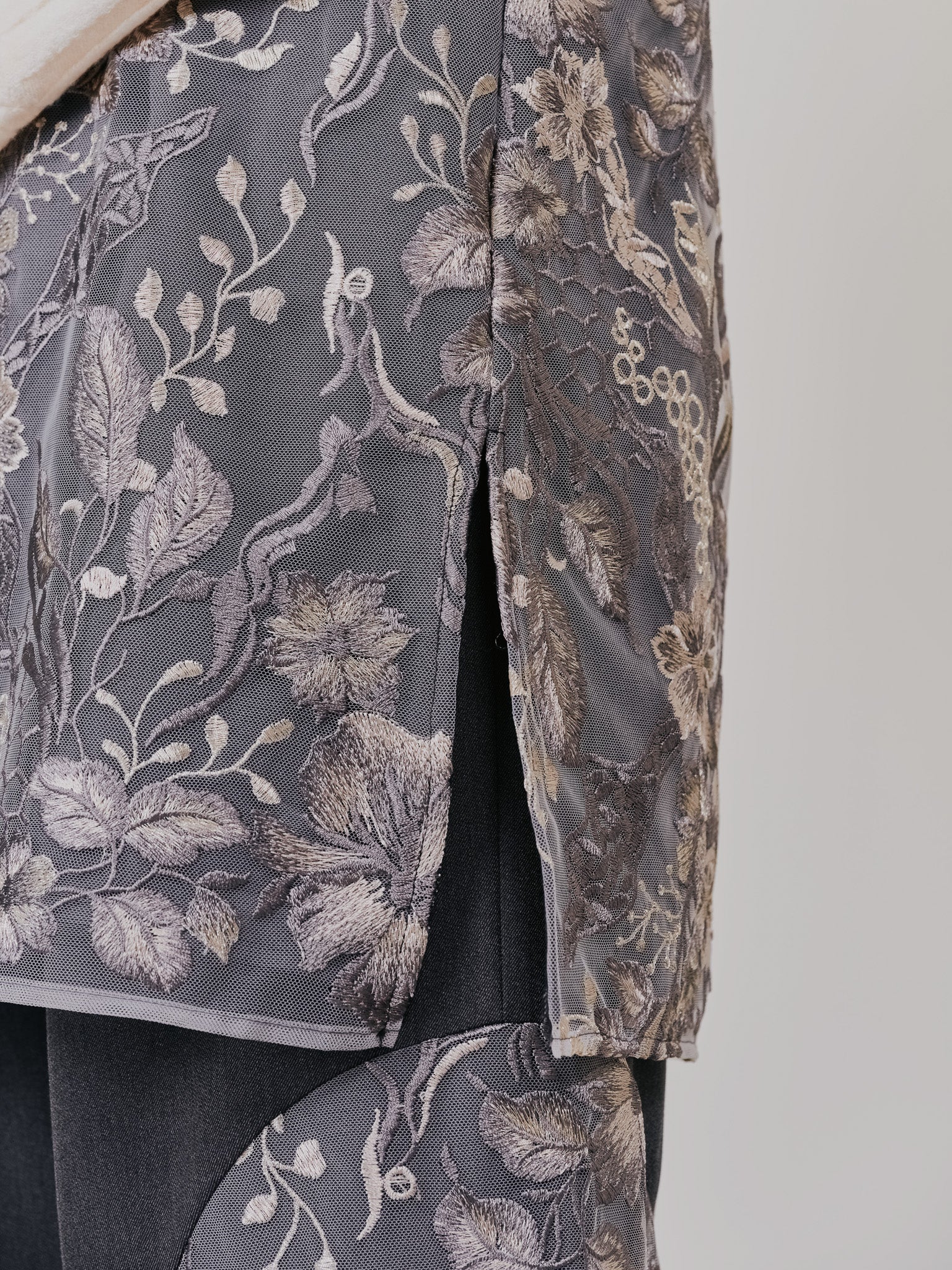 【-PRE SALE- 12/15 18:00まで!!】ベルト付レーストップス [605558] brown