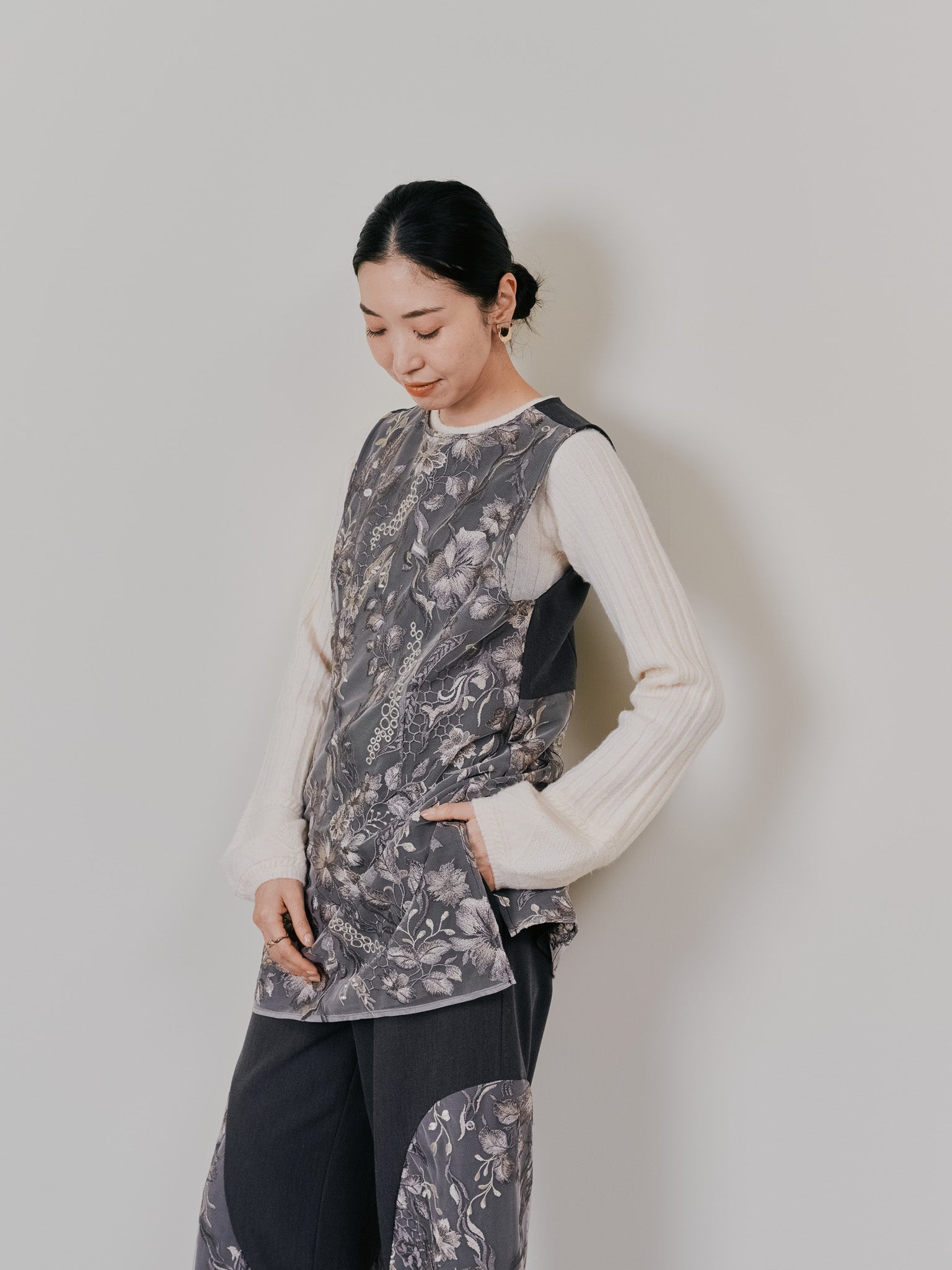 【-PRE SALE- 12/15 18:00まで!!】ベルト付レーストップス [605558] brown