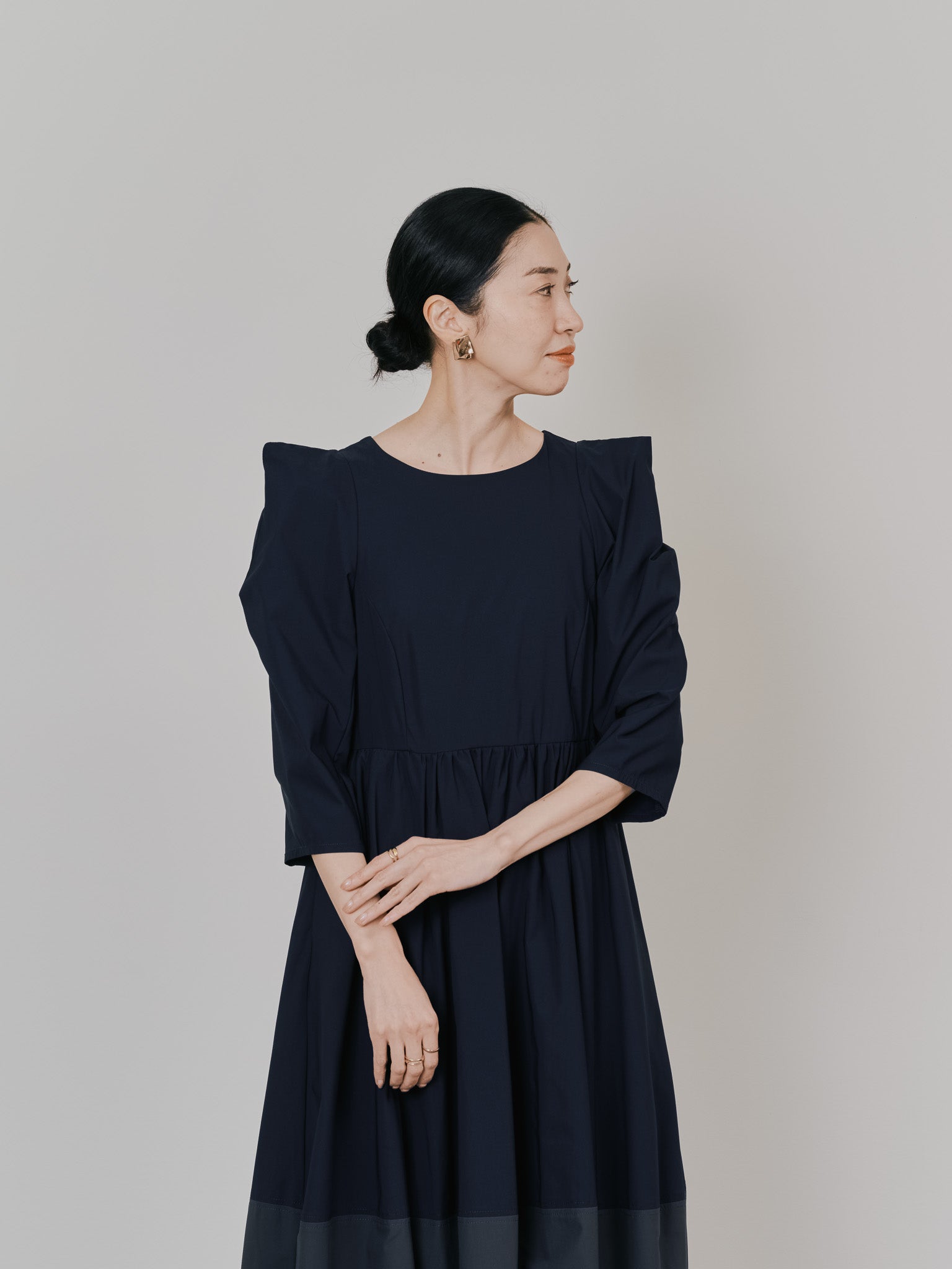 ショルダータックボリュームワンピース [601455] navy