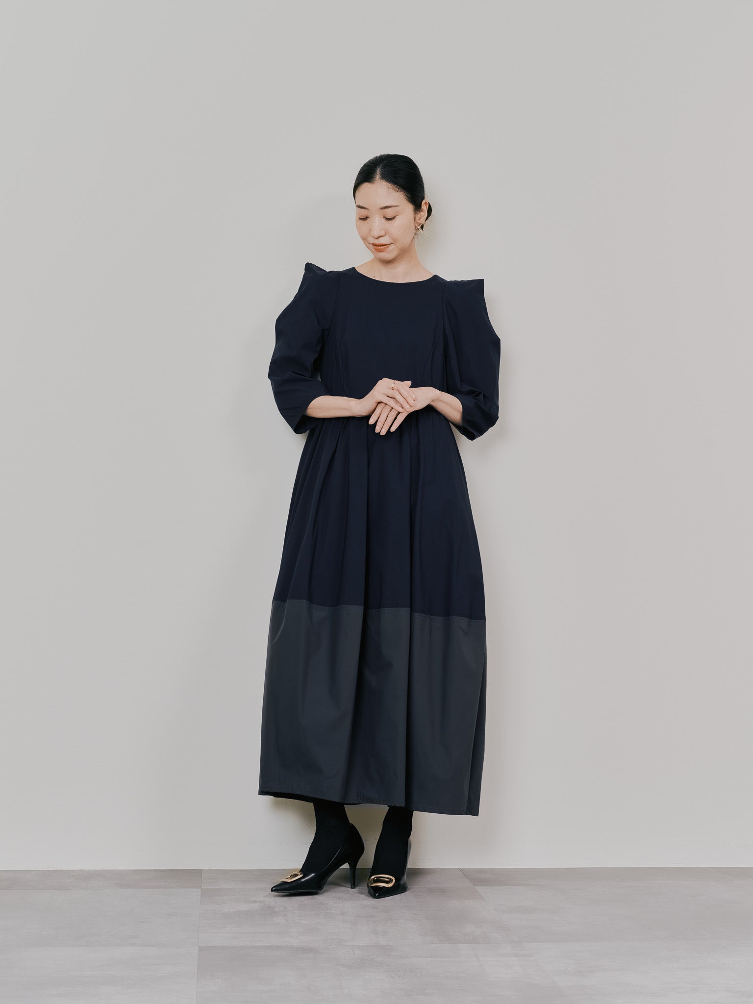 ショルダータックボリュームワンピース [601455] navy