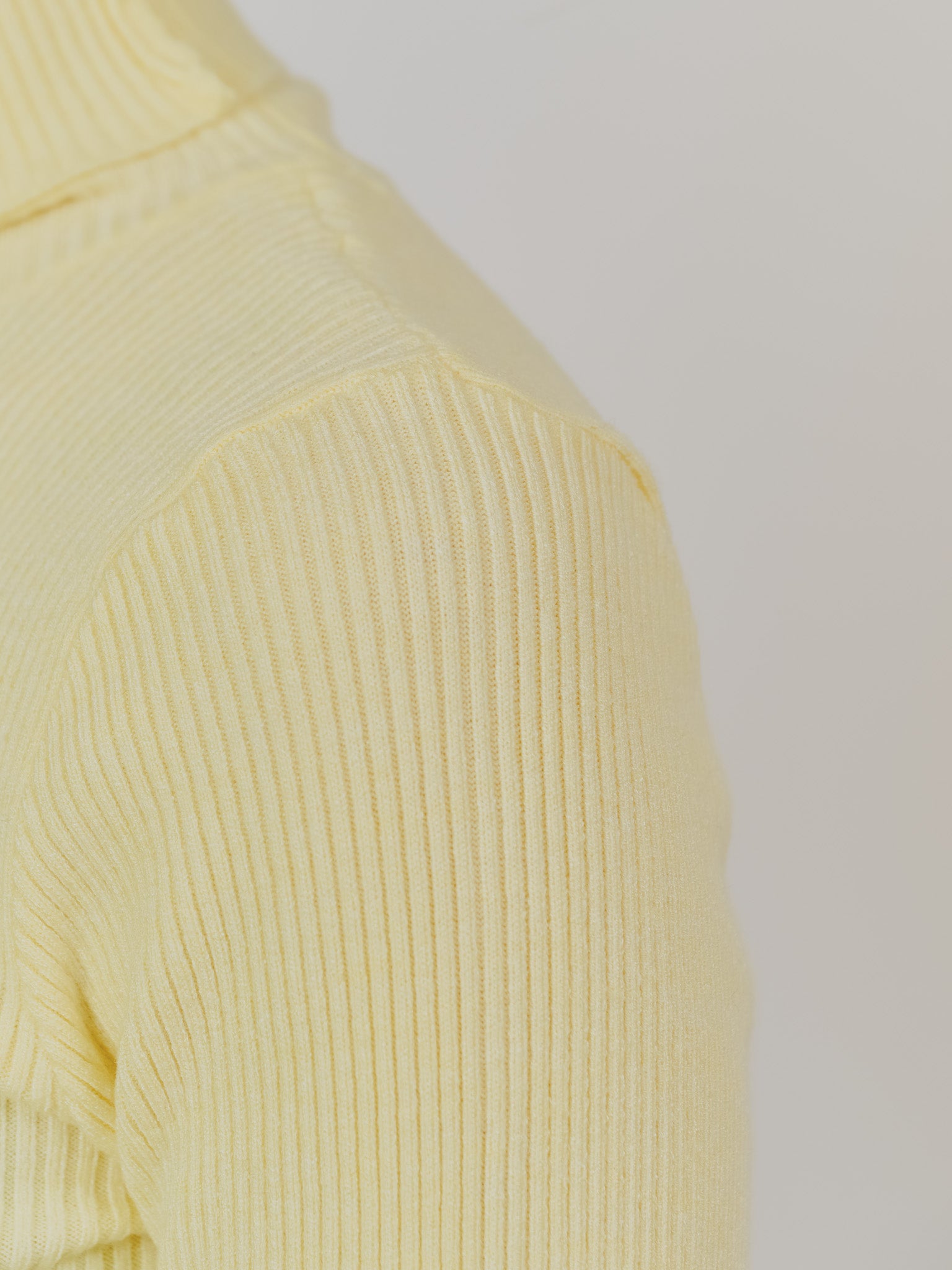 リブタートルニットトップス [605548] yellow