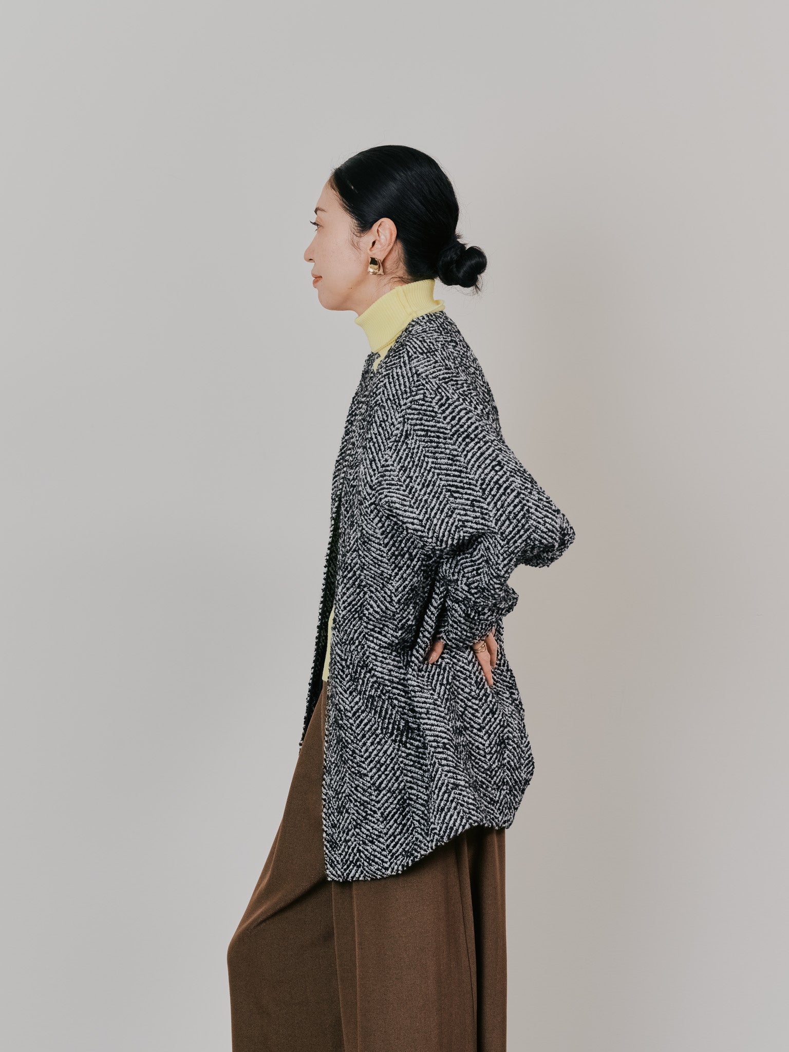 【-PRE SALE- 12/15 18:00まで!!】バックタックヘリンボーンツィードコーディガン [605561] off