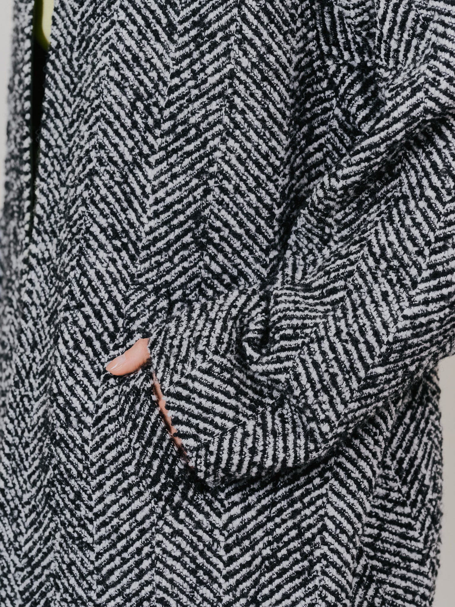 【-PRE SALE- 12/15 18:00まで!!】バックタックヘリンボーンツィードコーディガン [605561] off