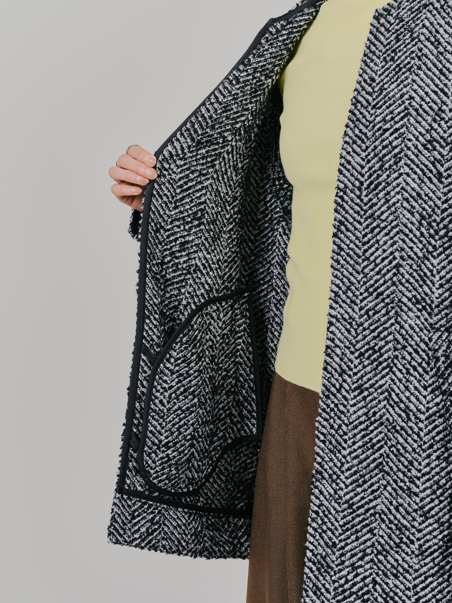 【-PRE SALE- 12/15 18:00まで!!】バックタックヘリンボーンツィードコーディガン [605561] off