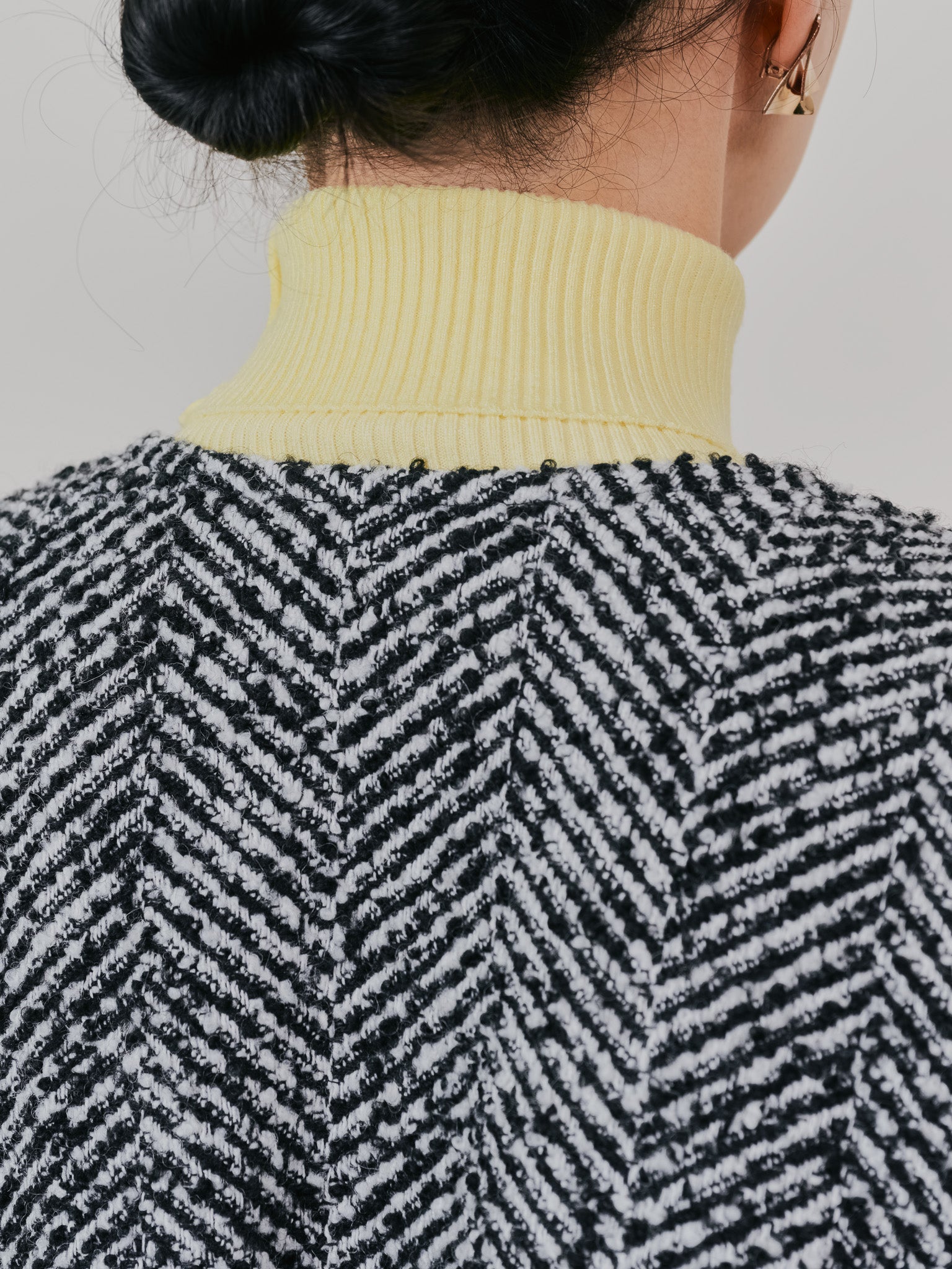 【-PRE SALE- 12/15 18:00まで!!】バックタックヘリンボーンツィードコーディガン [605561] off