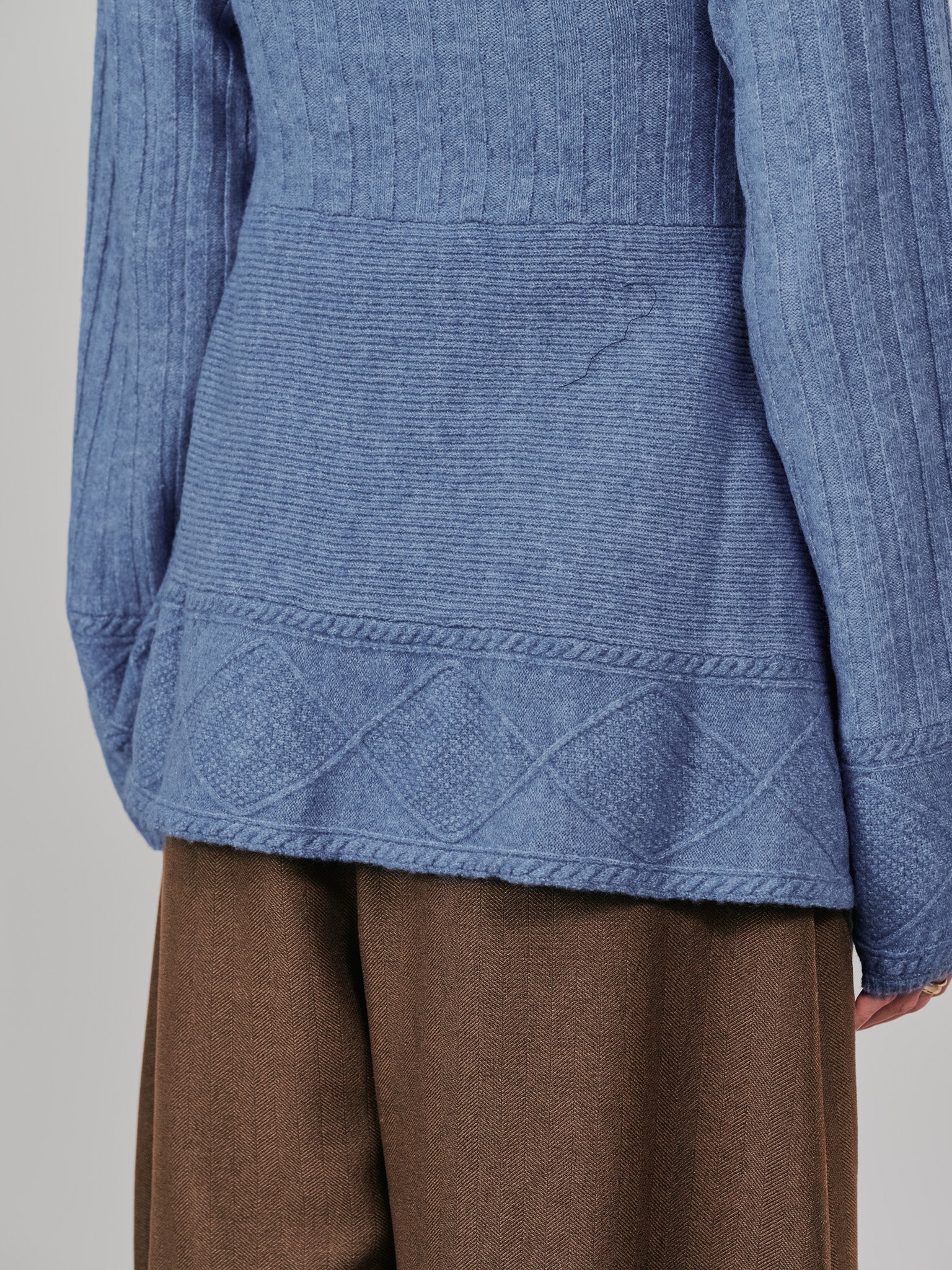 ケーブルペプラムニットトップス [605534] blue