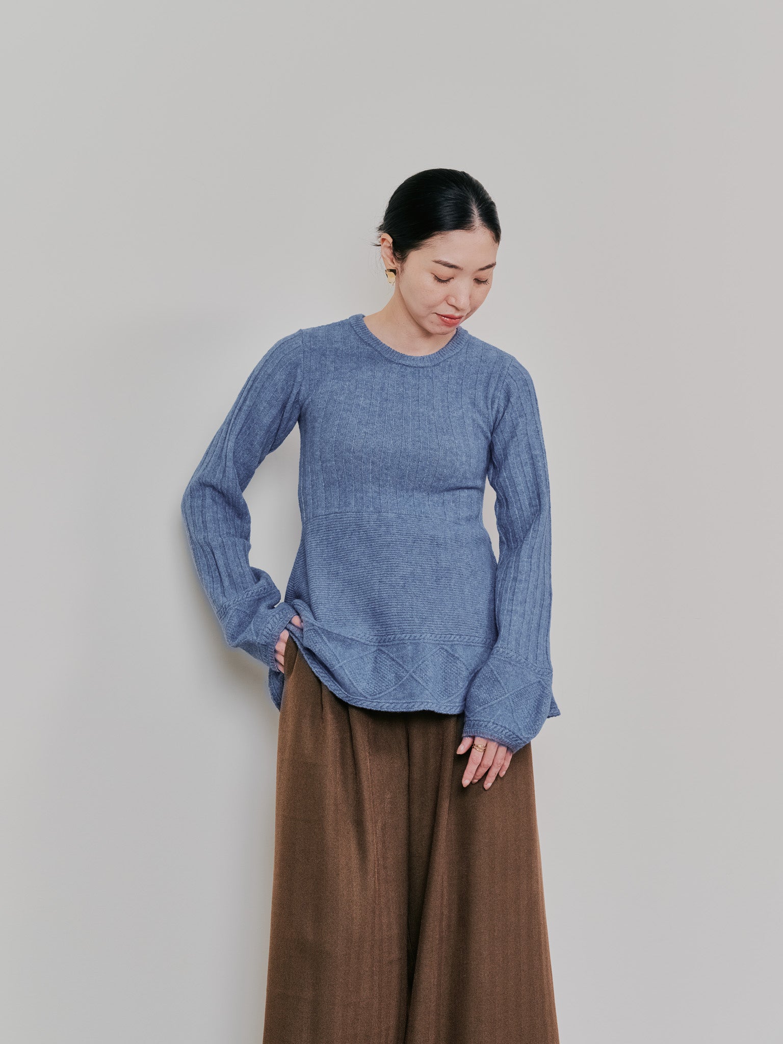 ケーブルペプラムニットトップス [605534] blue